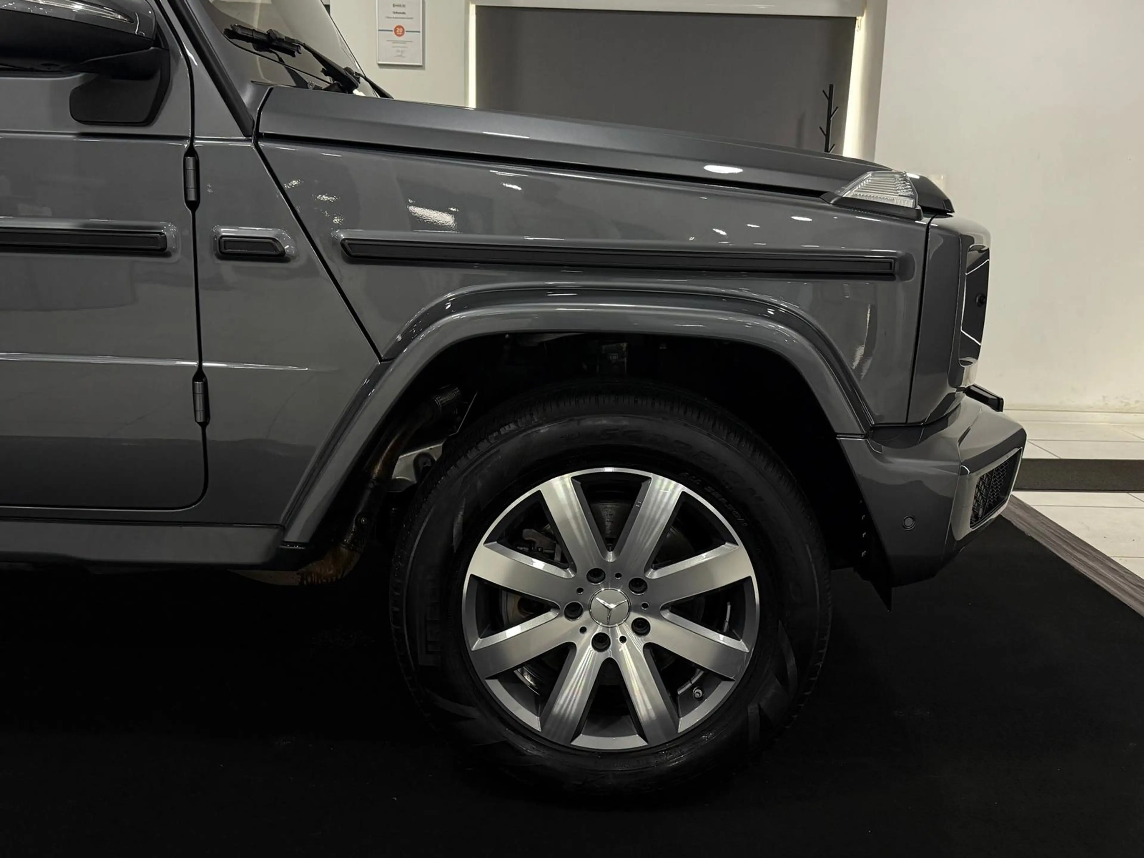 Mercedes-Benz G 350 d*DISTR.*AMBIENTE*GSD*MEMORY*LED*AHK*KAM* — photo 8