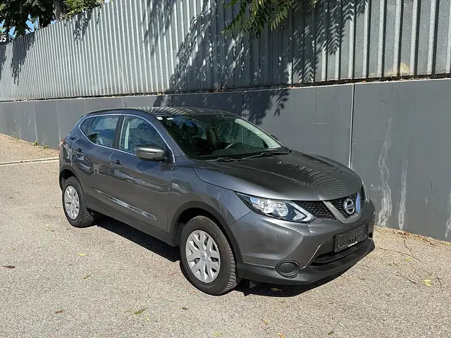 Nissan Qashqai view 4