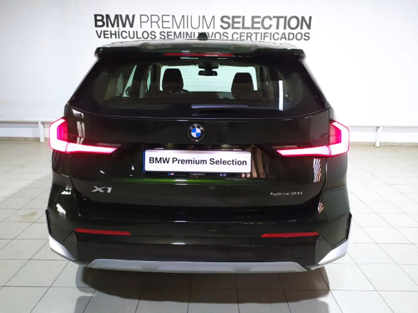 BMW X1 sDrive 18iA Vert - 2