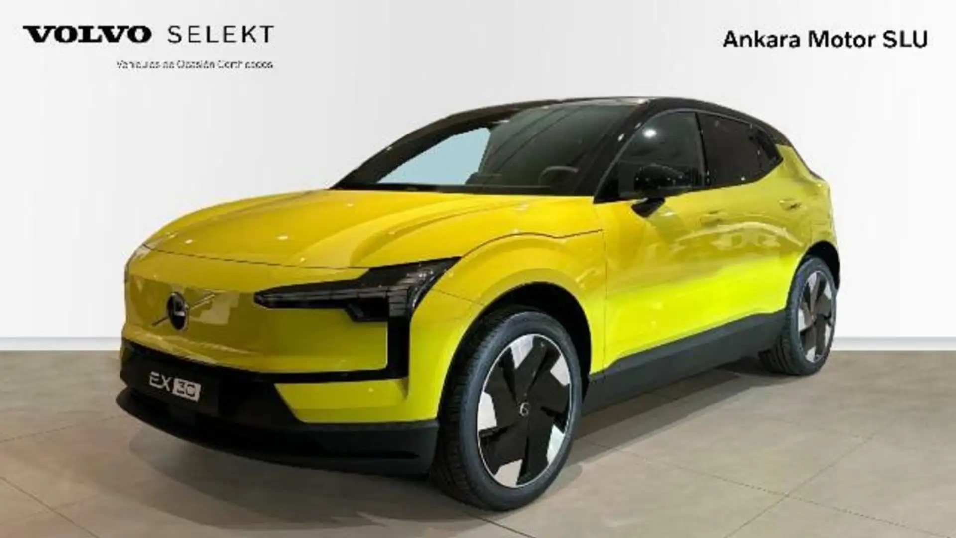 Volvo EX30 Plus, Single Motor Extended Range, Eléctrico Amarillo - 1