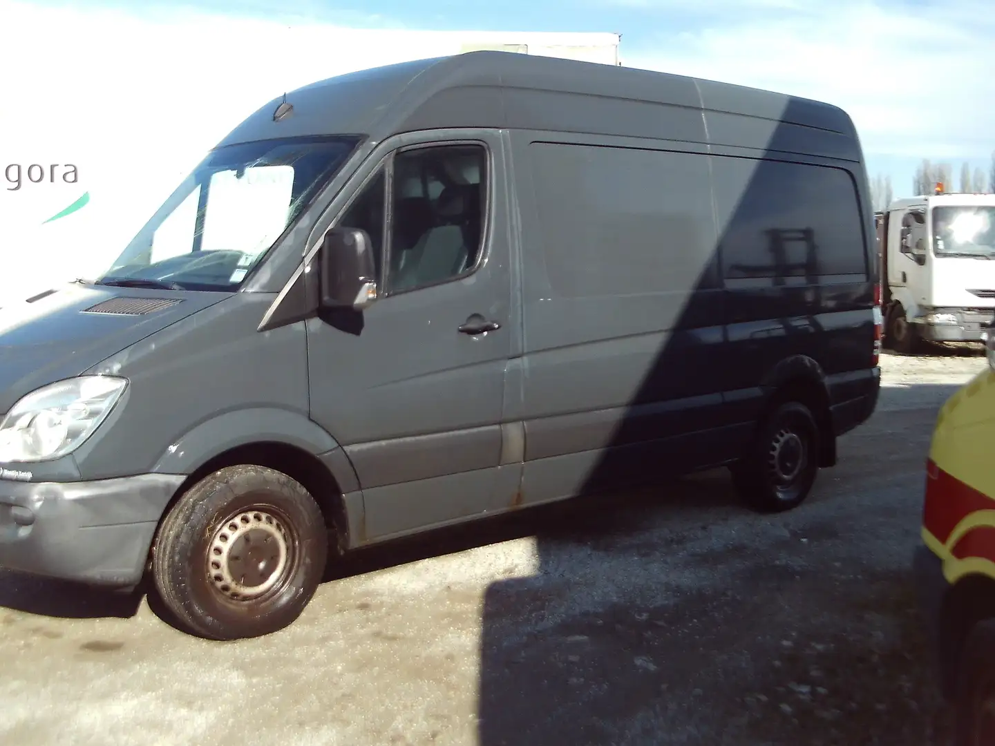 Mercedes-Benz Sprinter 313 medium l2h2 motor probleem !!!!!!!export!!!!! Gris - 1