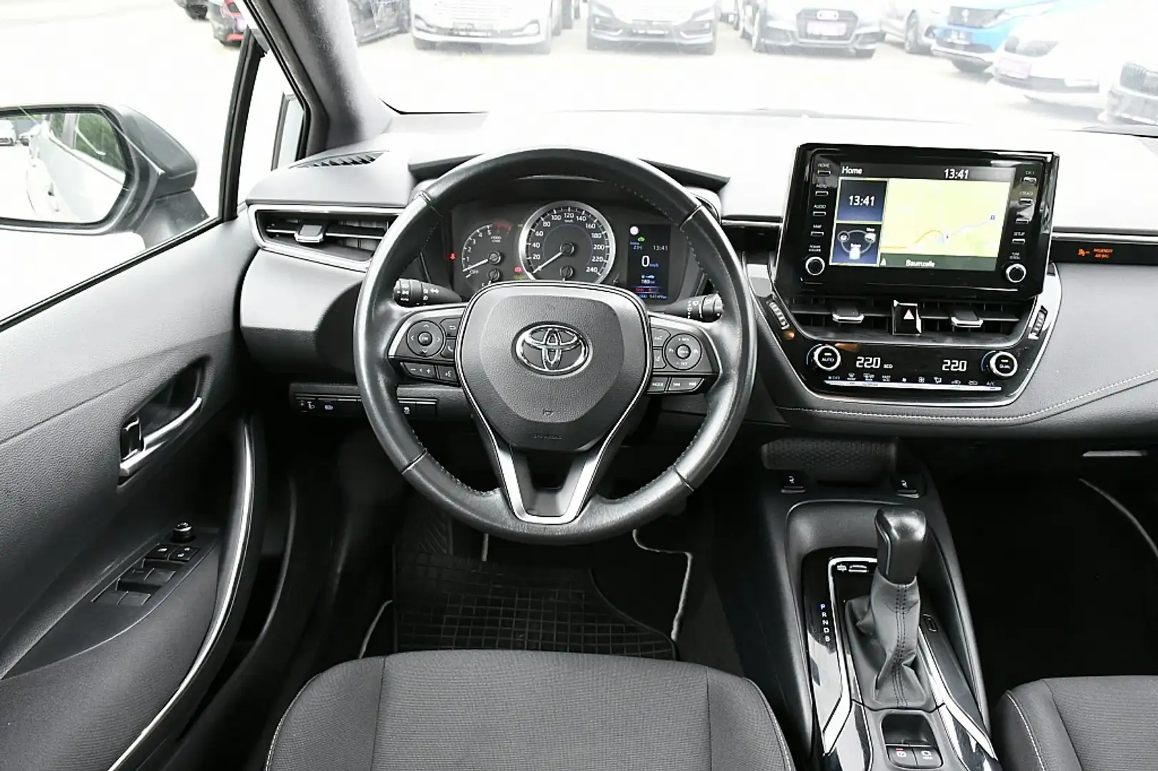 Toyota Corolla 1,8 Hybrid Design Grau - 2