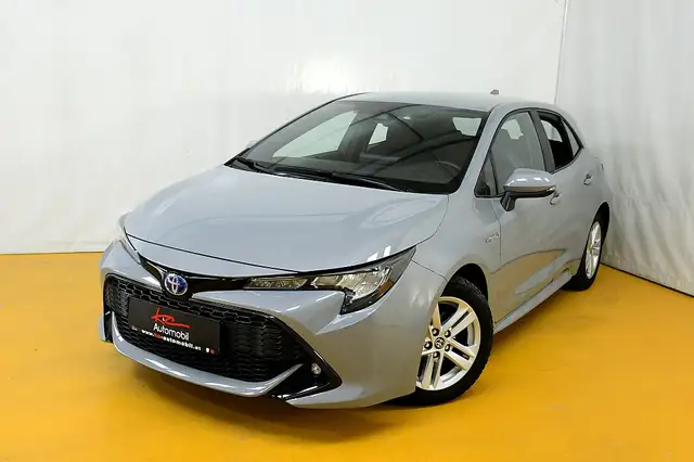 Toyota Corolla 1,8 Hybrid Design