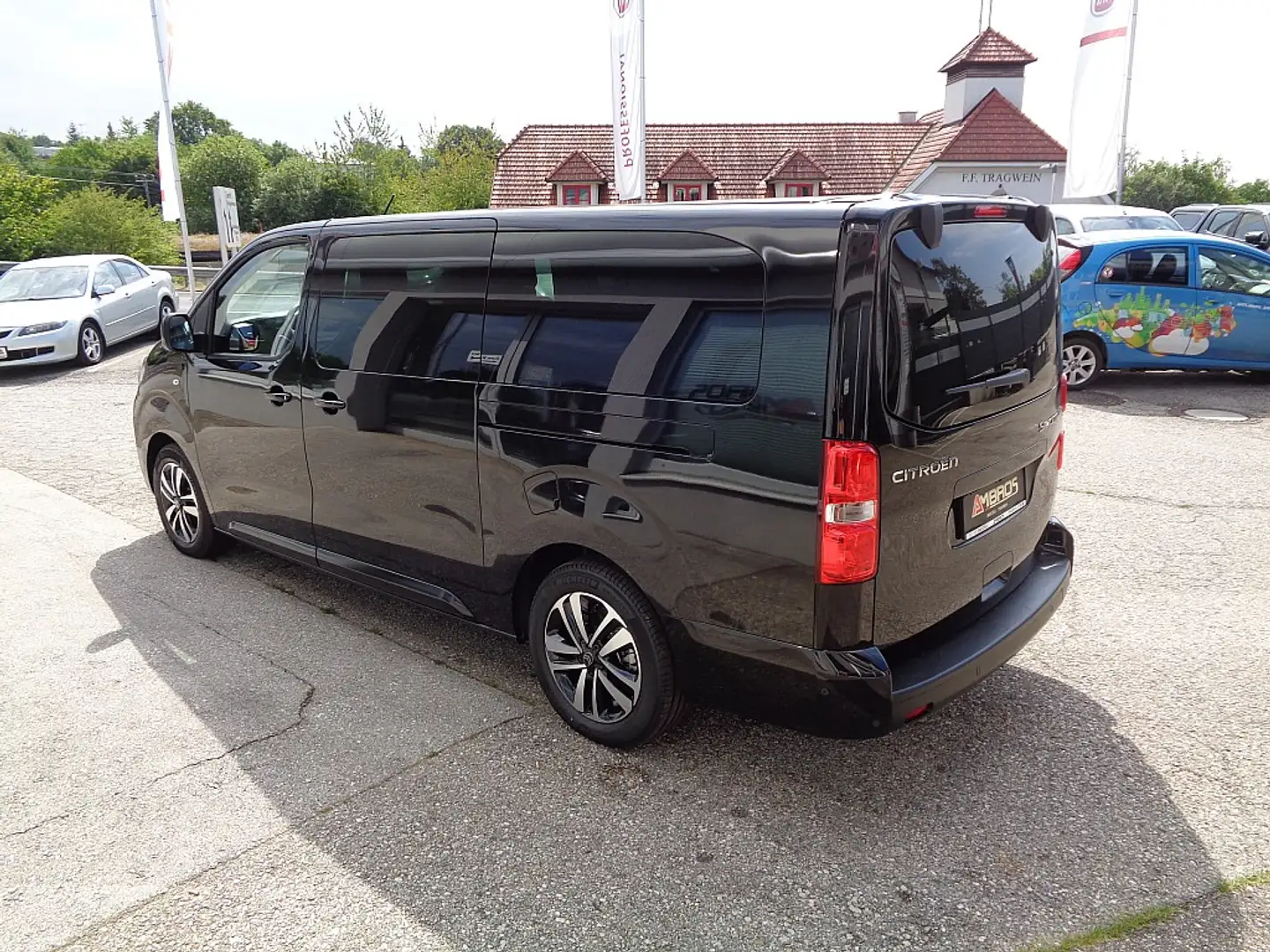 Citroen Spacetourer BlueHDI 180 S&S EAT8 XL Business Lounge 8-Sitze... Schwarz - 2
