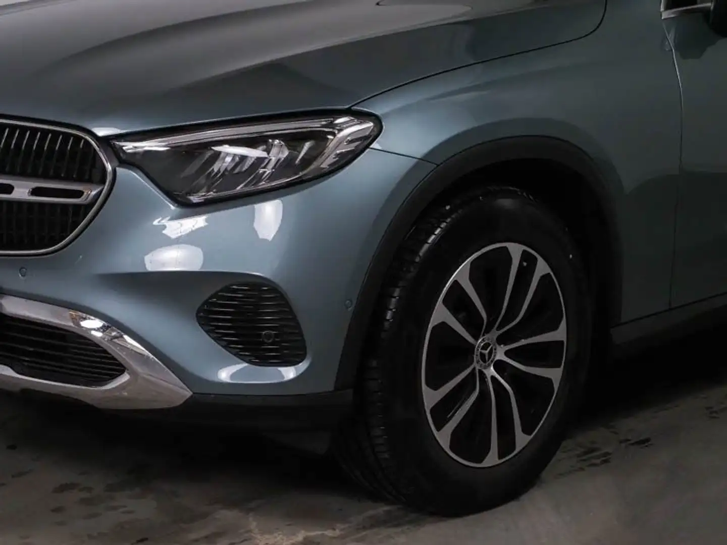 Mercedes-Benz GLC 220 d 4M Avantgrade*AHK*Pano*Distro*360°*Tot Silber - 2