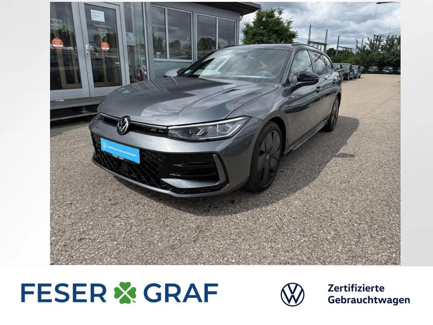 Volkswagen Passat Variant 2.0 TDI DSG R-Line BLACK AHK PANO Grau - 1