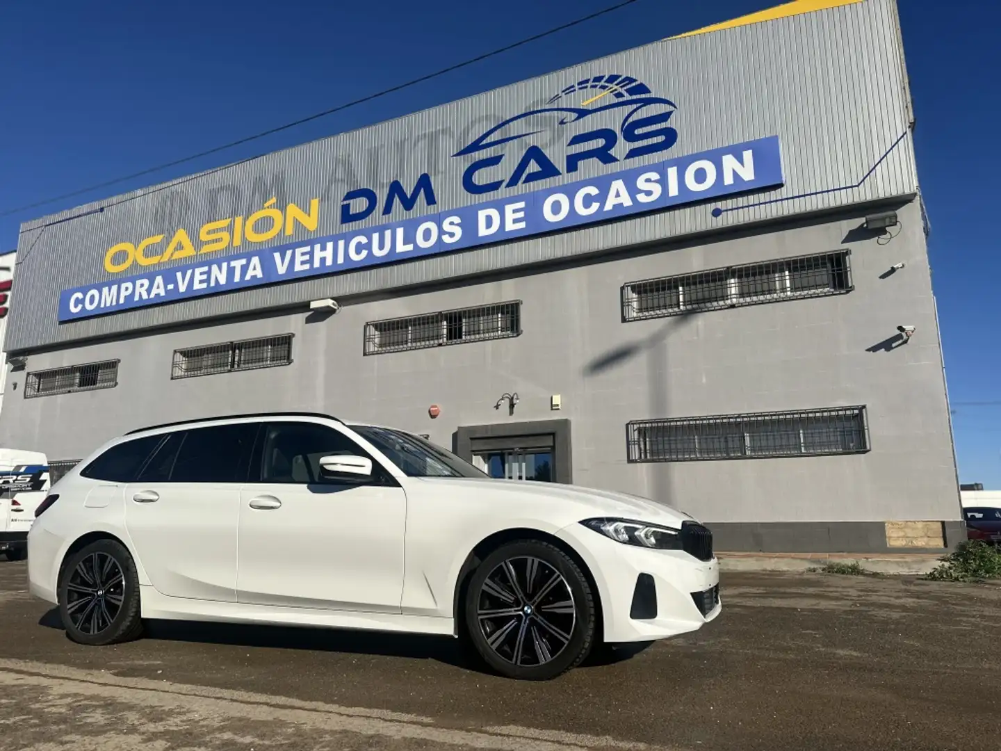 BMW 318 318dA Touring M Sport Pro Blanc - 2
