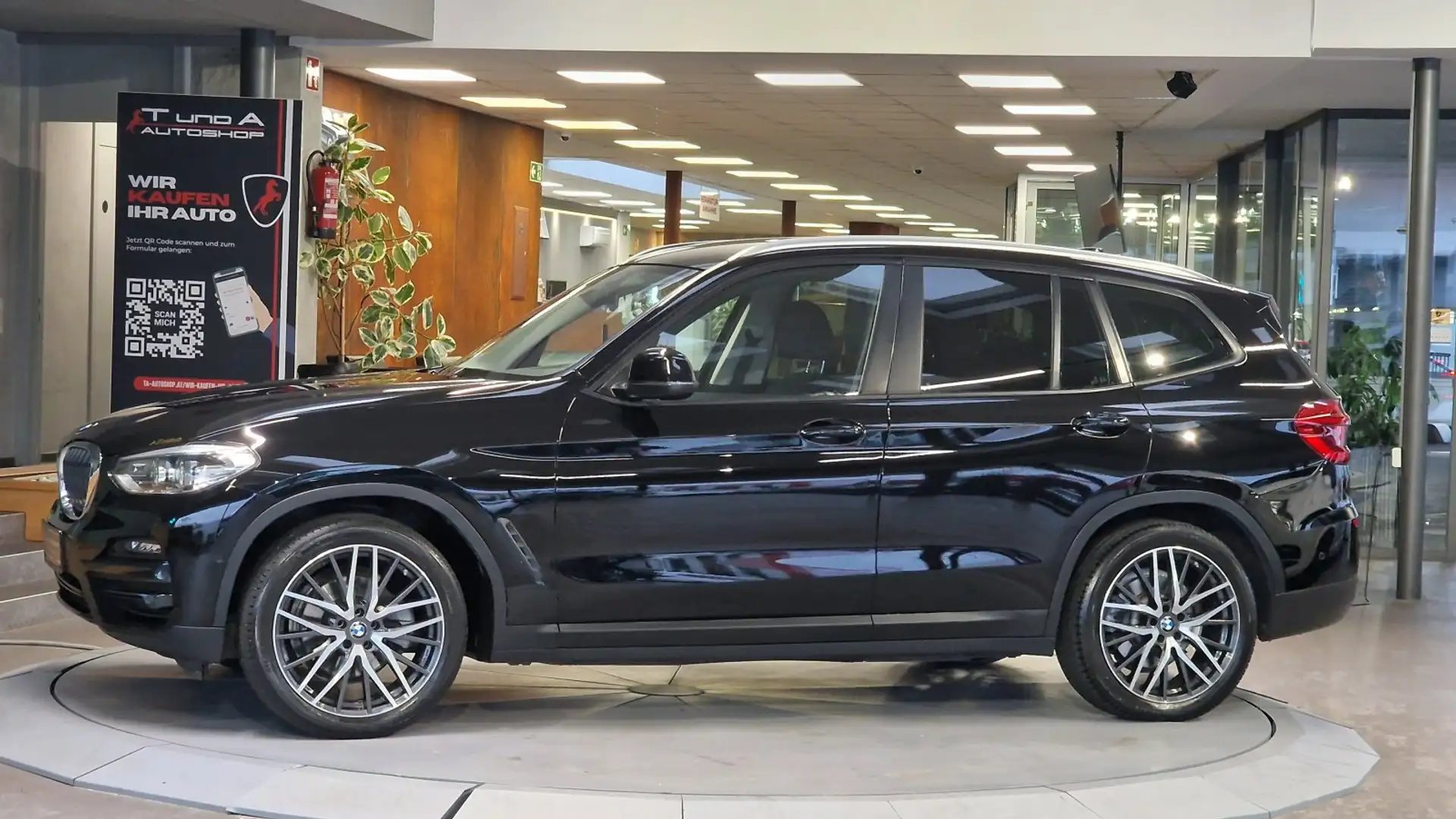 BMW X3 X3 20d xDrive G01 Aut. *Cockpit*Navi*Kamera* Schwarz - 2