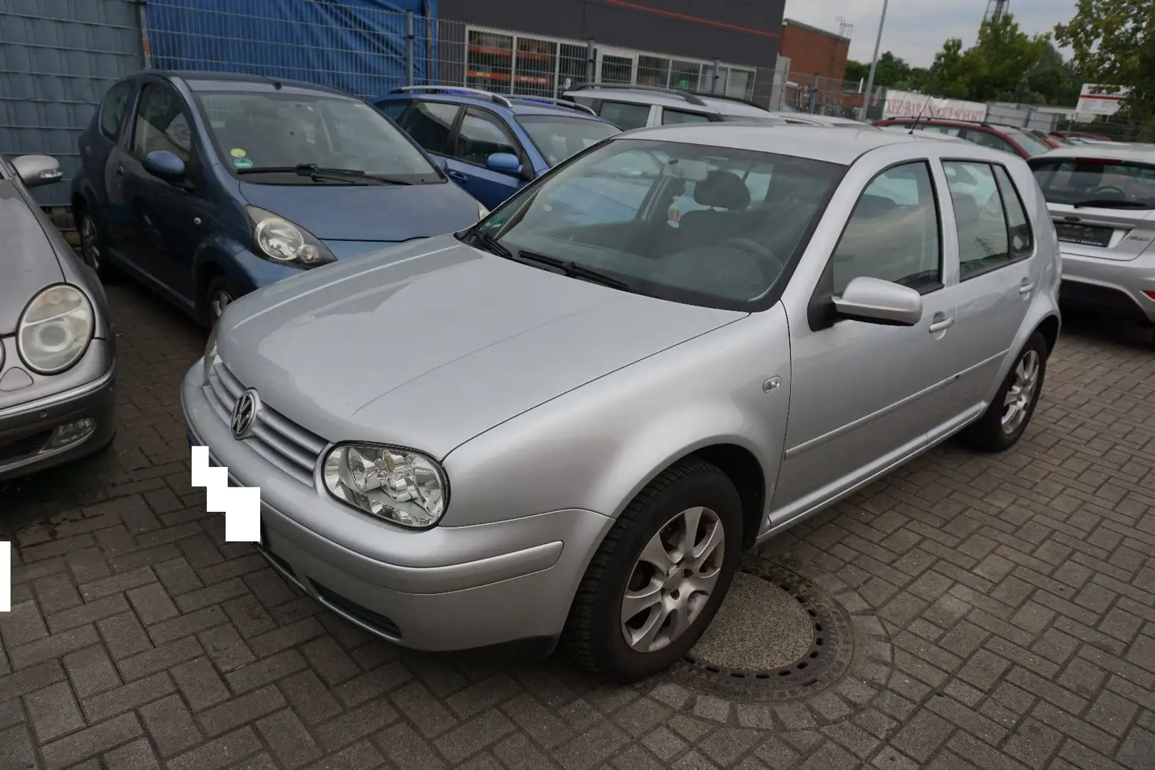 Volkswagen Golf 1.6 Auto Special Silber - 2