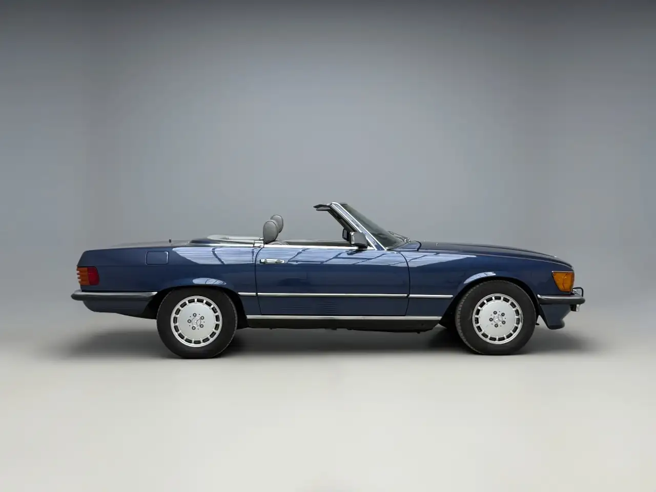 Mercedes-Benz SL 380 Aut., foto 3