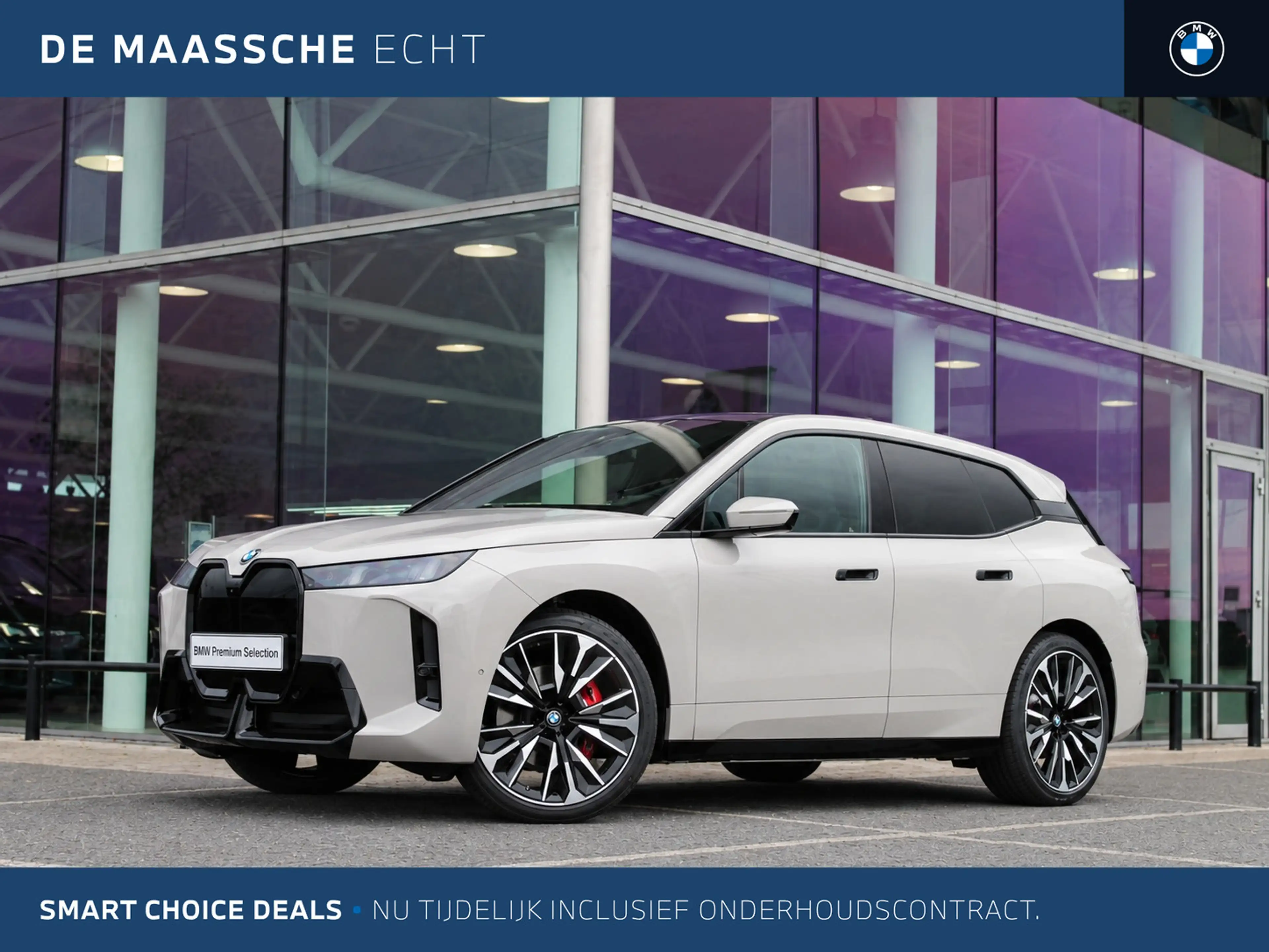 BMW iX xDrive60 M Sport / Panoramadak Sky Lounge / Trekha