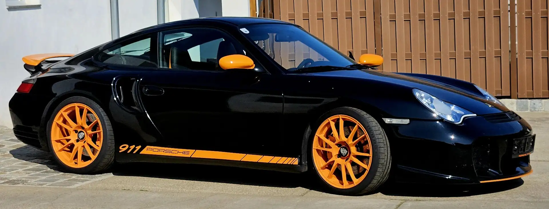 Porsche 911 Turbo Tiptronic - 1