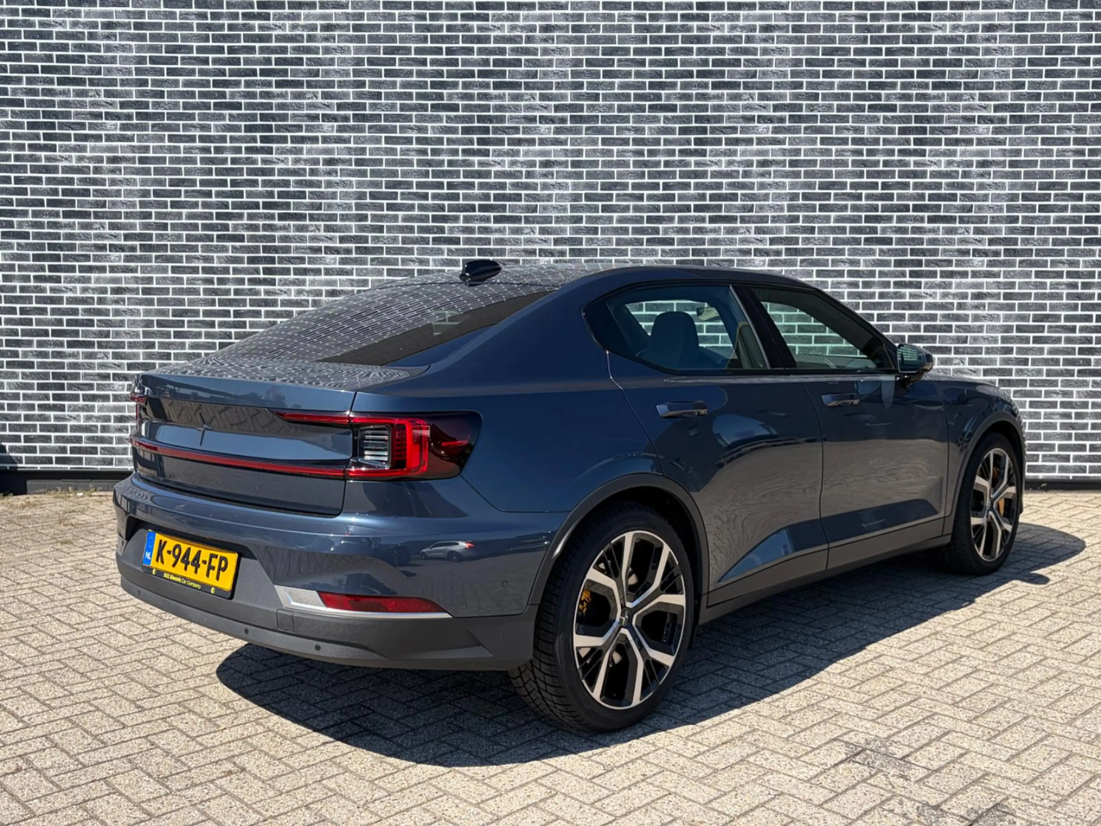 Polestar 2 Long Range Dual Motor Launch Edition 78kWh | Perfo — photo 2