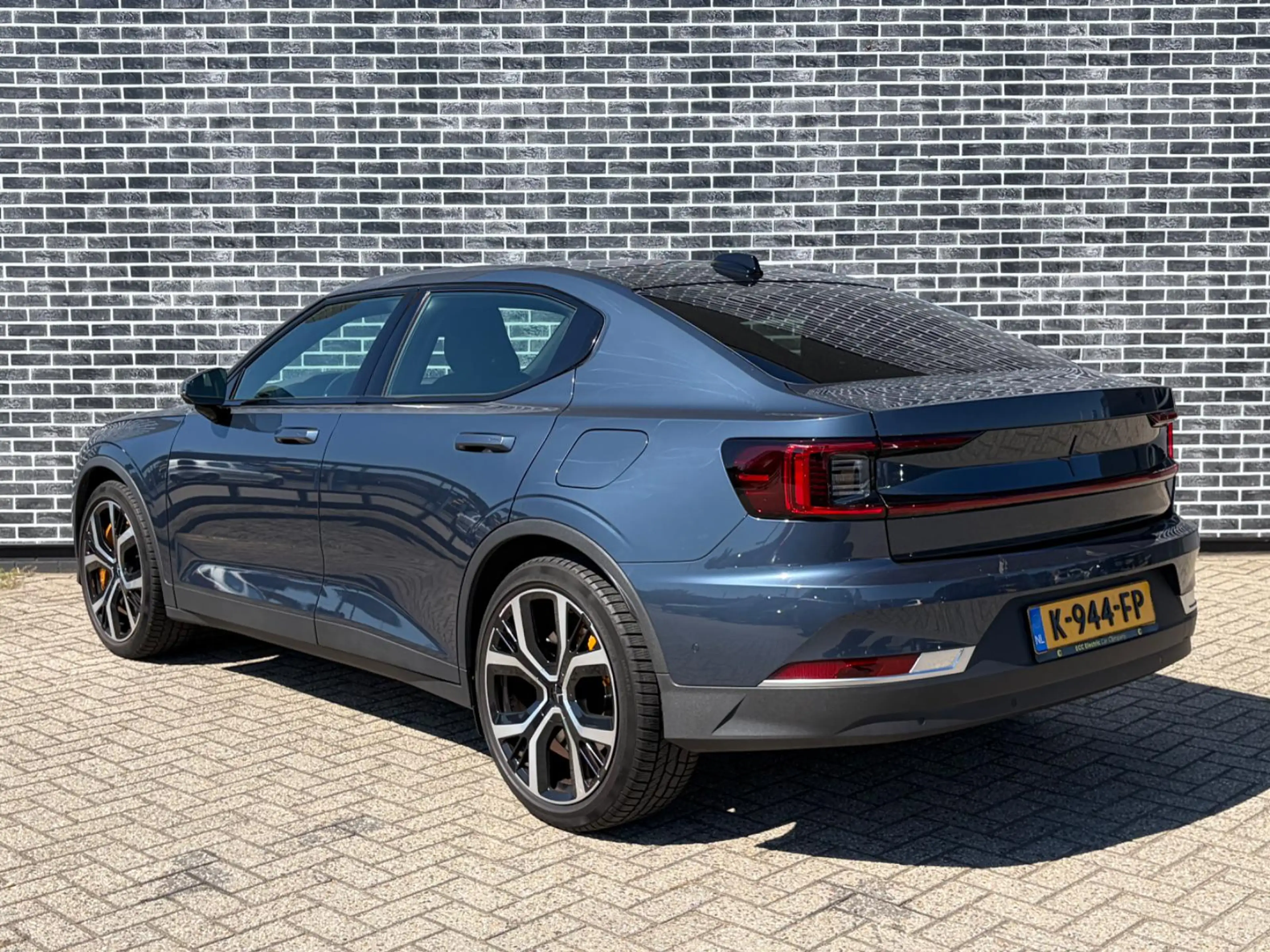 Polestar 2 Long Range Dual Motor Launch Edition 78kWh | Perfo — photo 4