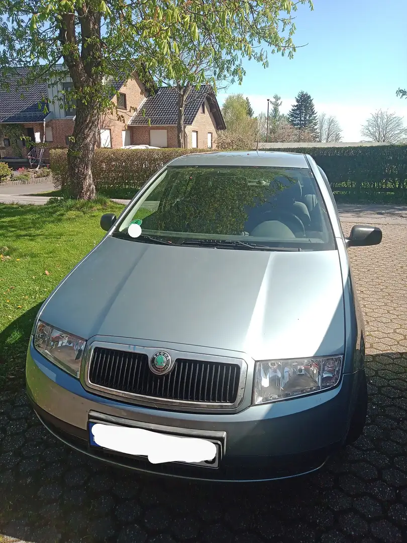Skoda Fabia 1.4 Classic Šedá - 1