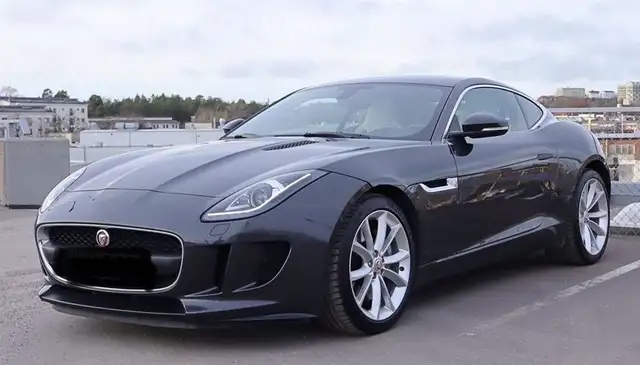 Jaguar F-Type Coupé V6 3L 340 ch BVA8 R-Dynamic pano camera