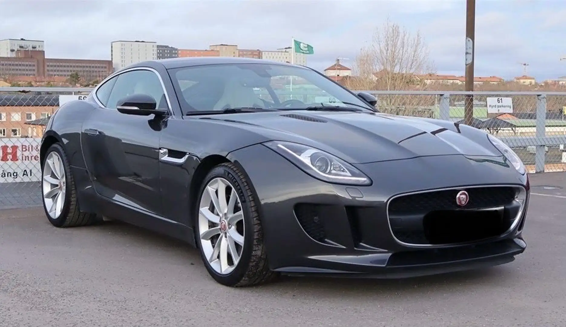 Jaguar F-Type Coupé V6 3L 340 ch BVA8 R-Dynamic pano camera - 2