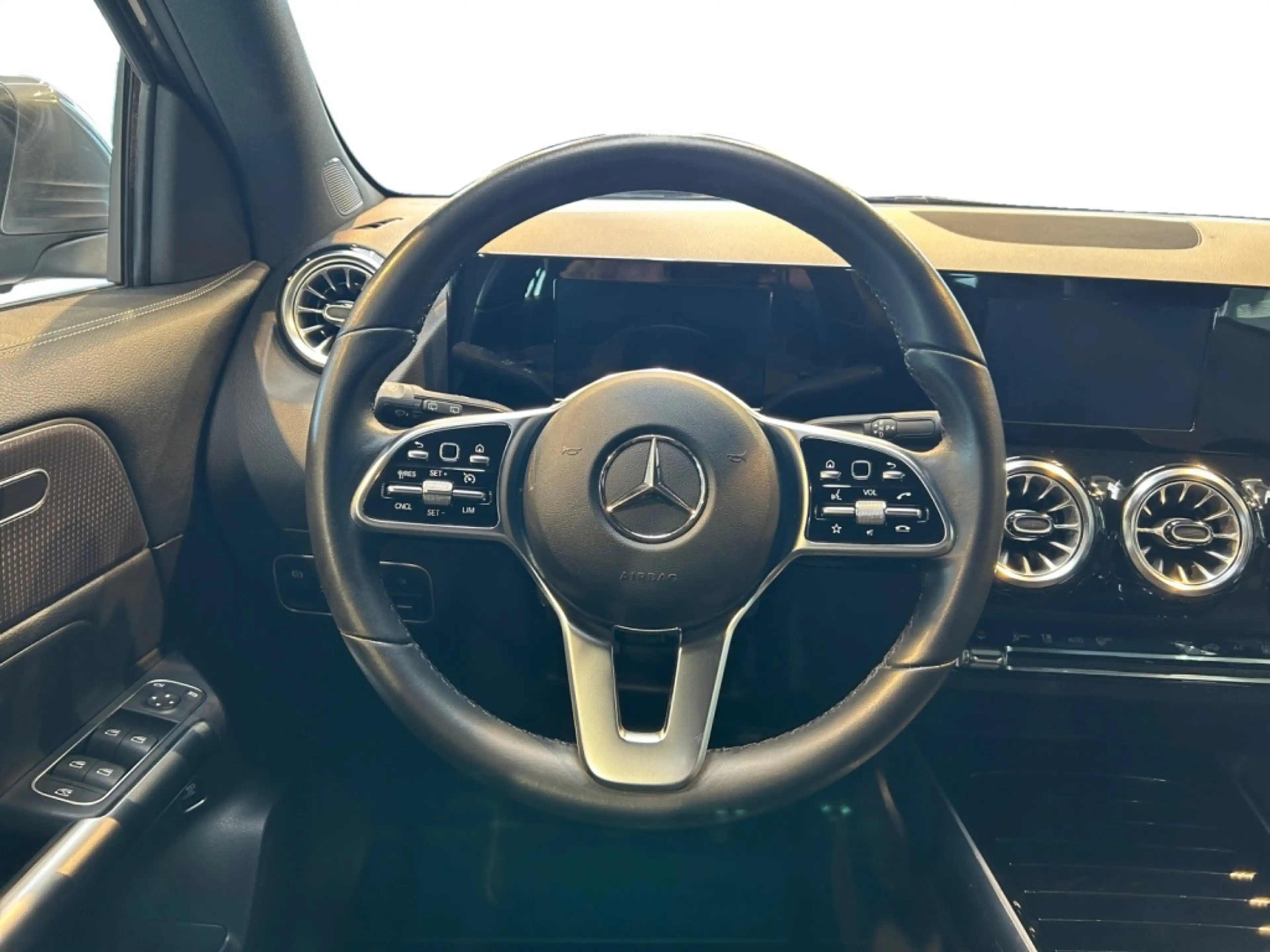 Mercedes-Benz EQA 250 Progressive  MBUX+Progressive+Cam+LED — photo 14