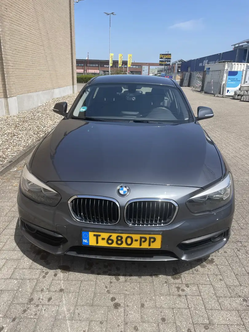 BMW 116 1-serie 116d Edition Sport Line Shadow Executive Grijs - 2
