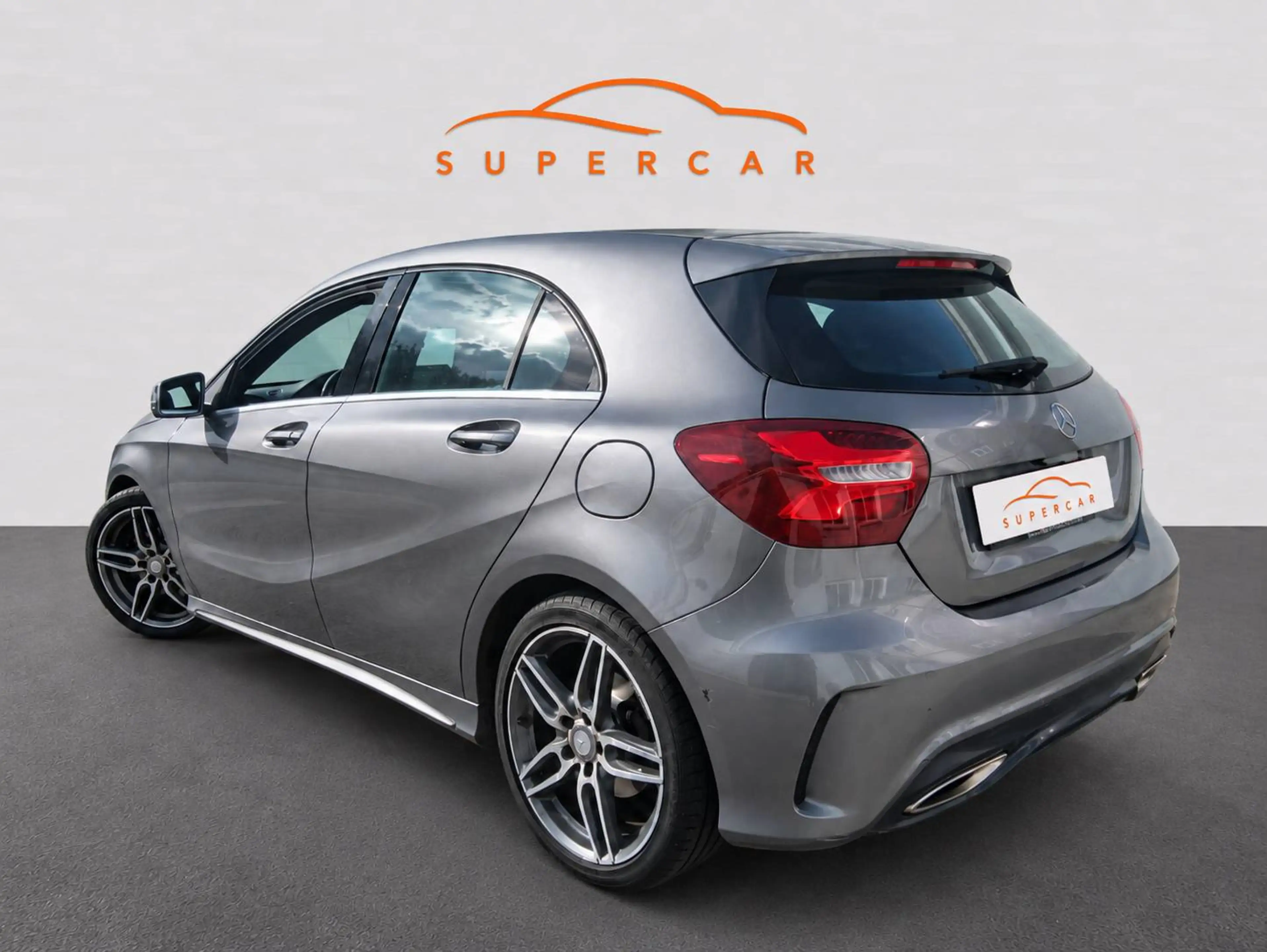 Mercedes-Benz A 180 A 180 PACK AMG * CRUISE * CAMERA * AIRCO * BLTHT * 267X60 MOIS — photo 3