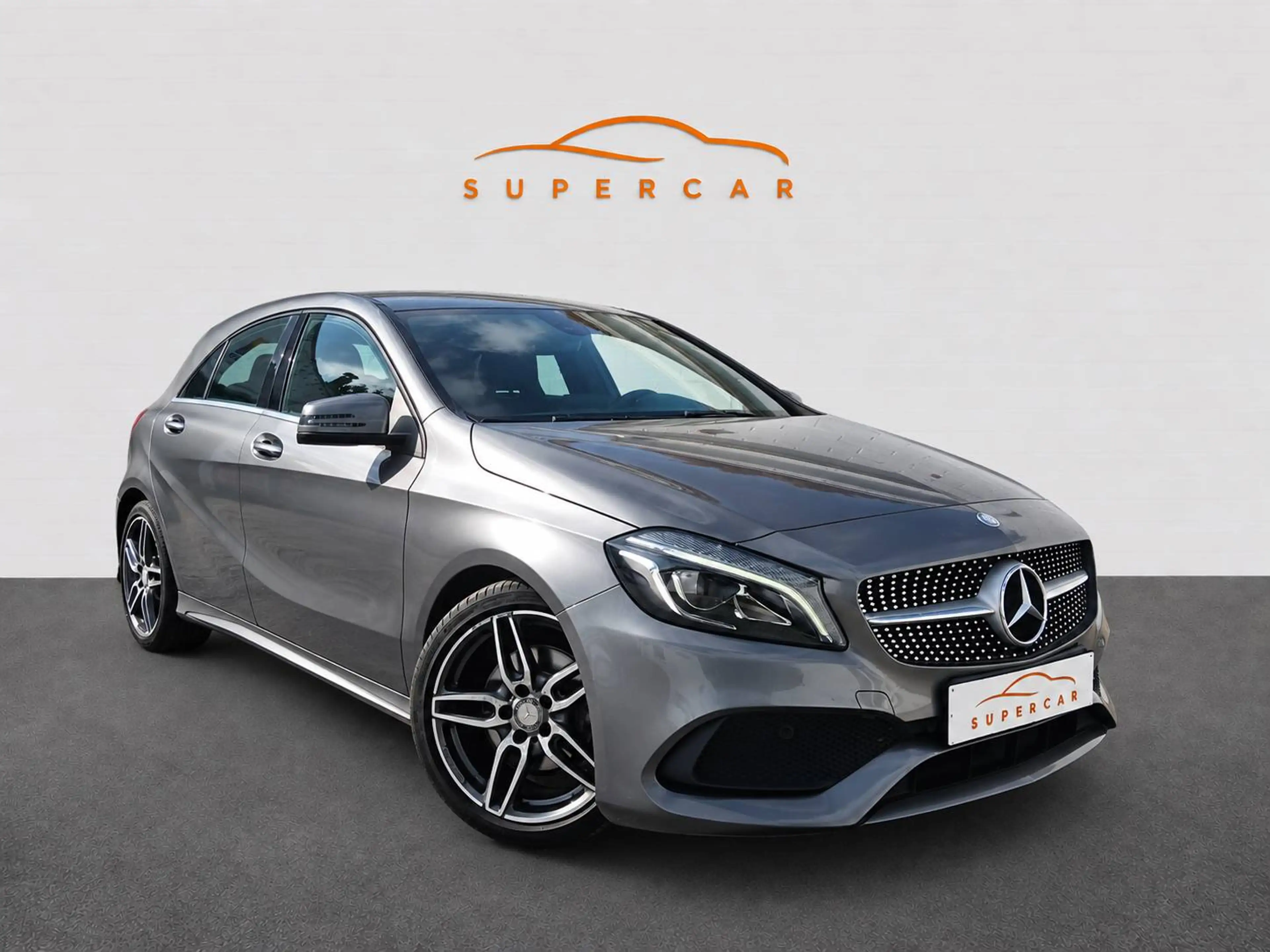 Mercedes-Benz A 180 A 180 PACK AMG * CRUISE * CAMERA * AIRCO * BLTHT * 267X60 MOIS