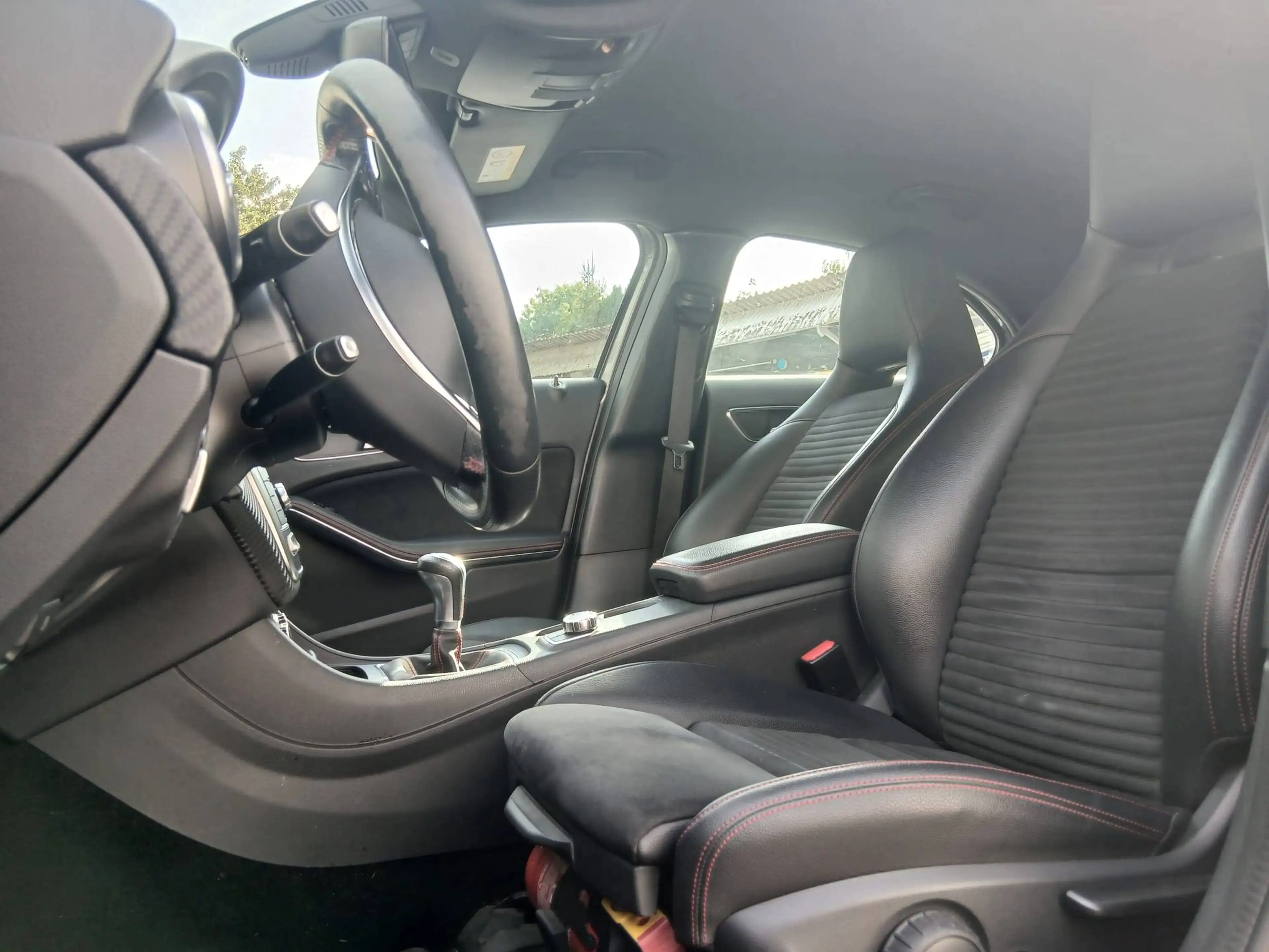 Mercedes-Benz A 180 A 180 PACK AMG * CRUISE * CAMERA * AIRCO * BLTHT * 267X60 MOIS — photo 5
