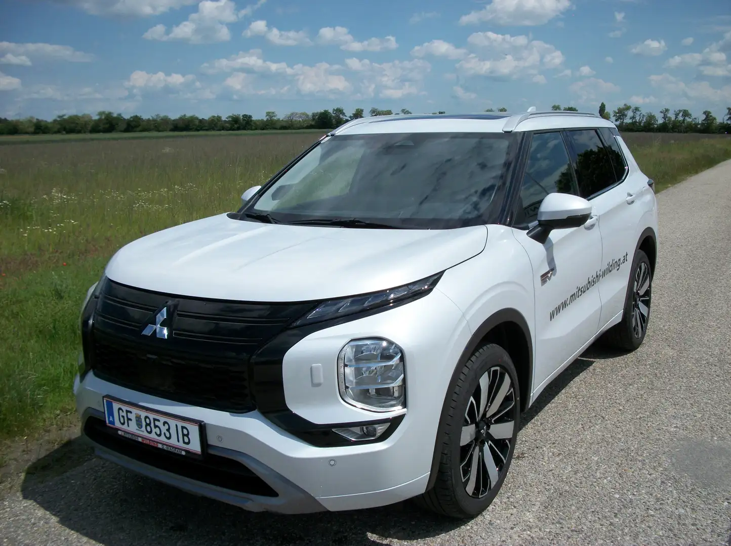 Mitsubishi Outlander 2,4 PHEV S-AWC Diamond Blanco - 1