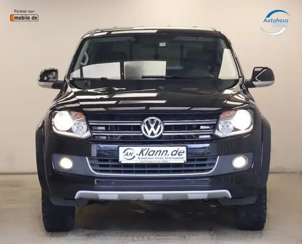 Volkswagen Amarok view 2