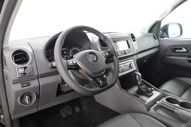 Volkswagen Amarok view 13