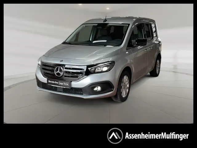 Mercedes-Benz null