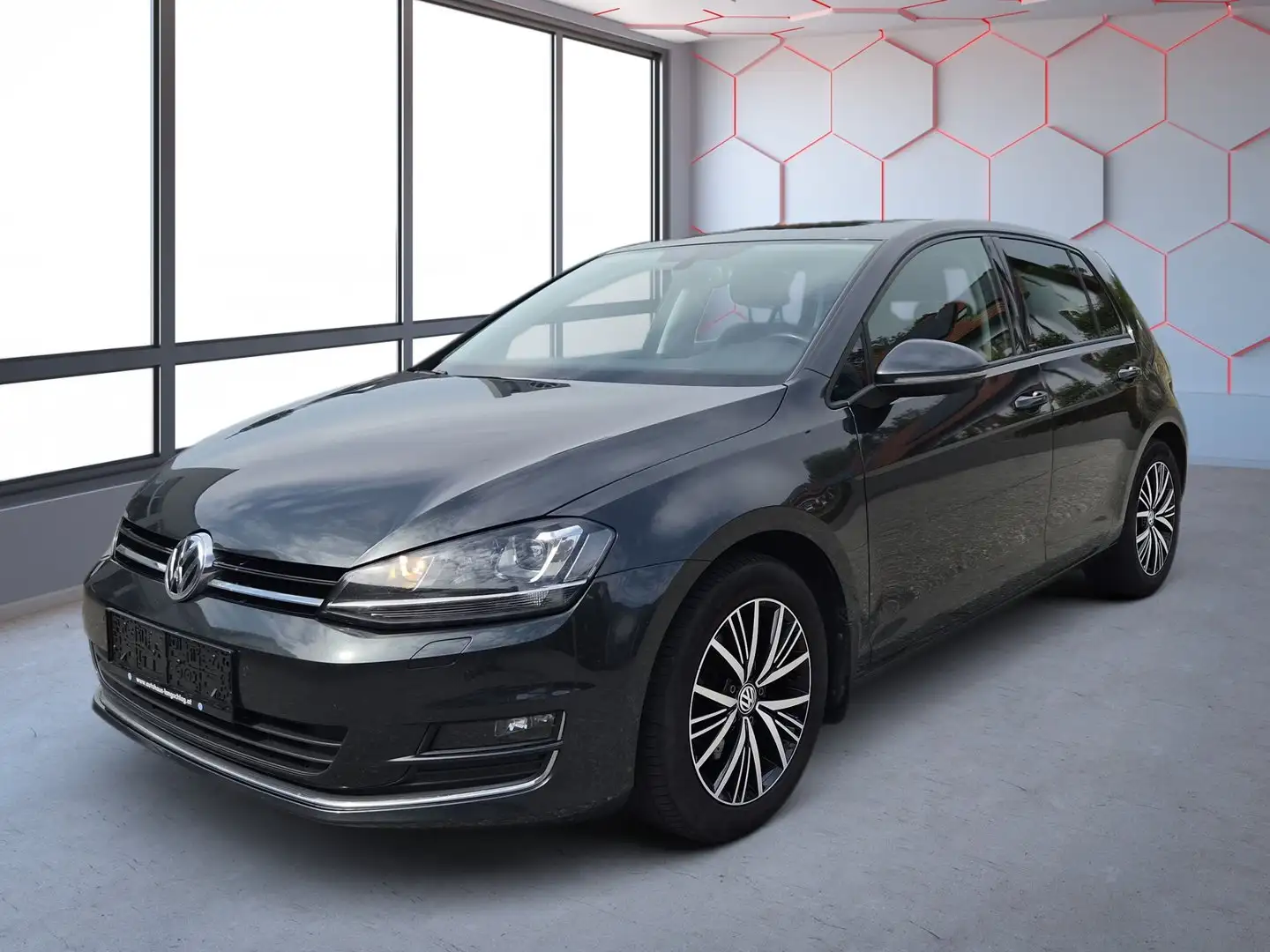 Volkswagen Golf Comfortline 1,6 BMT TDI DSG Grau - 1