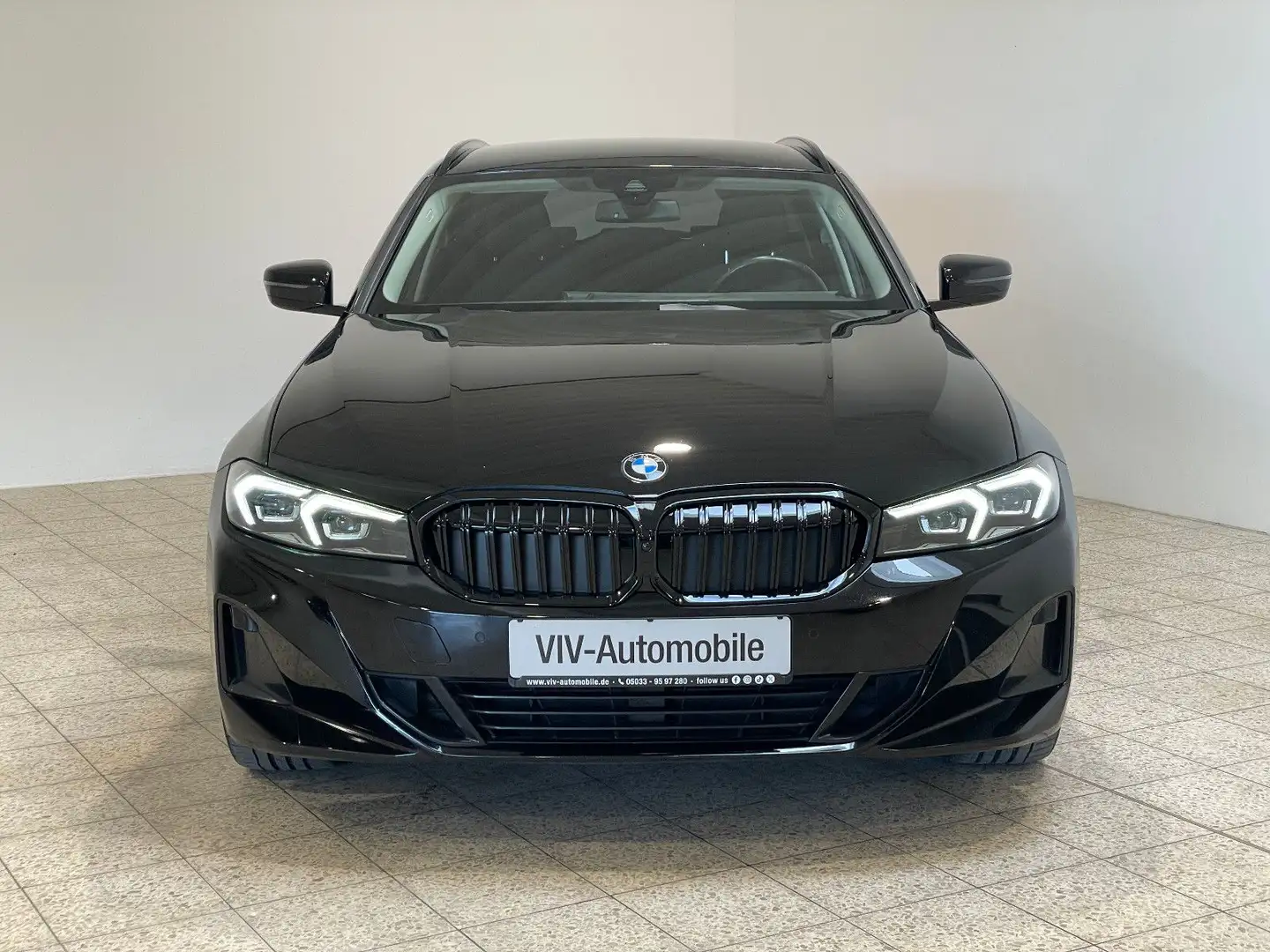 BMW 320 d Touring FACELIFT*Sportsitze*Sportlenkrad*M Noir - 2