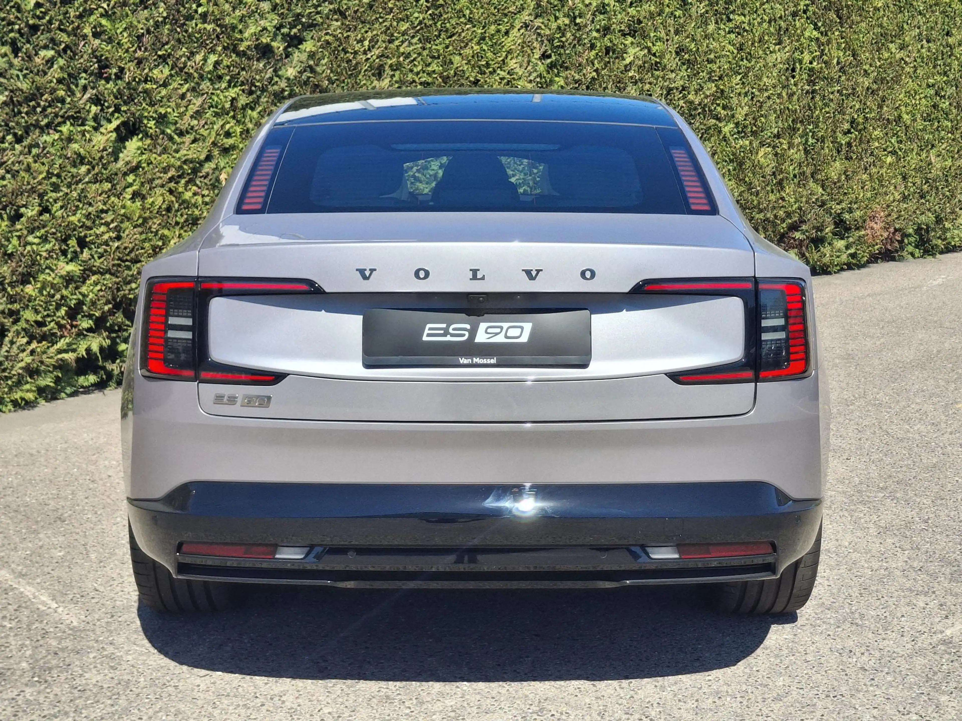 Volvo ES90 Single Motor Extended Range Ultra 92 kWh — photo 12