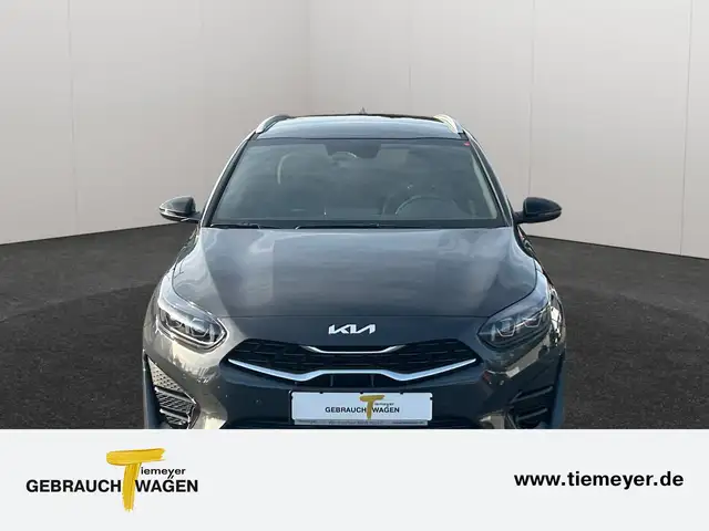 Kia Ceed view 2
