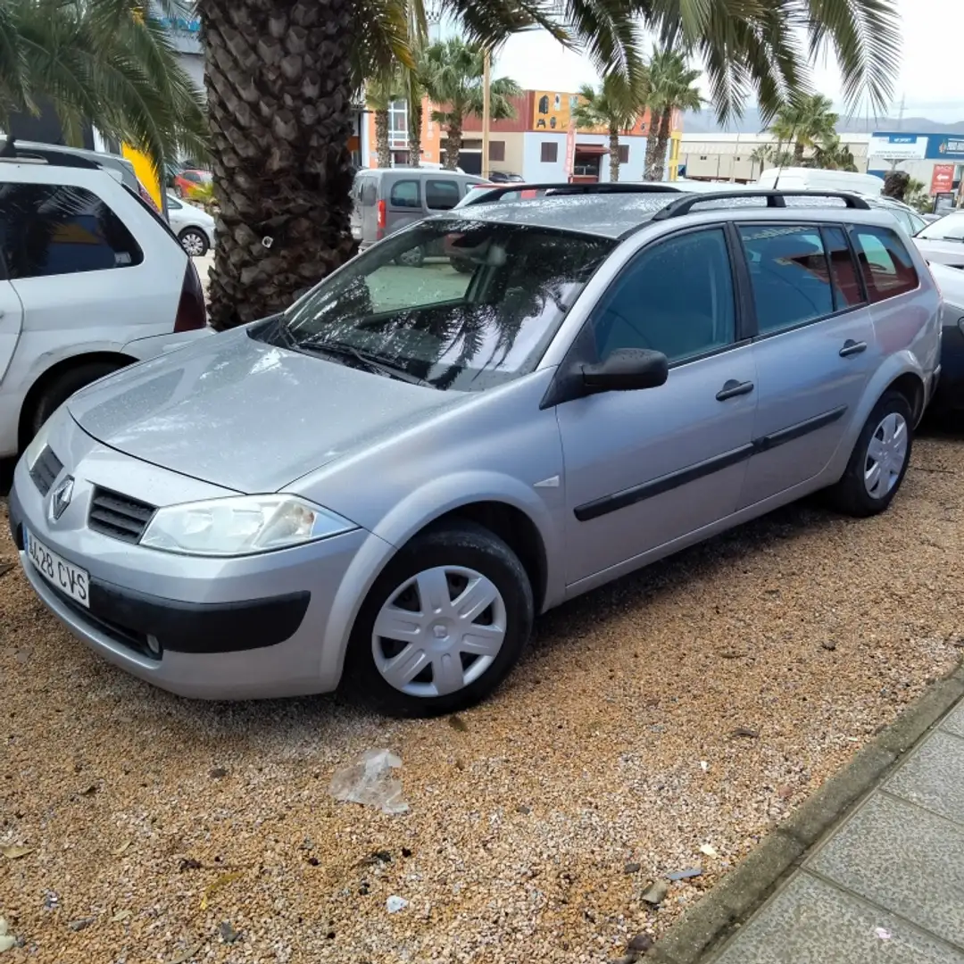Renault Megane G.Tour 1.5DCI Confort Authentique 100 Gris - 1