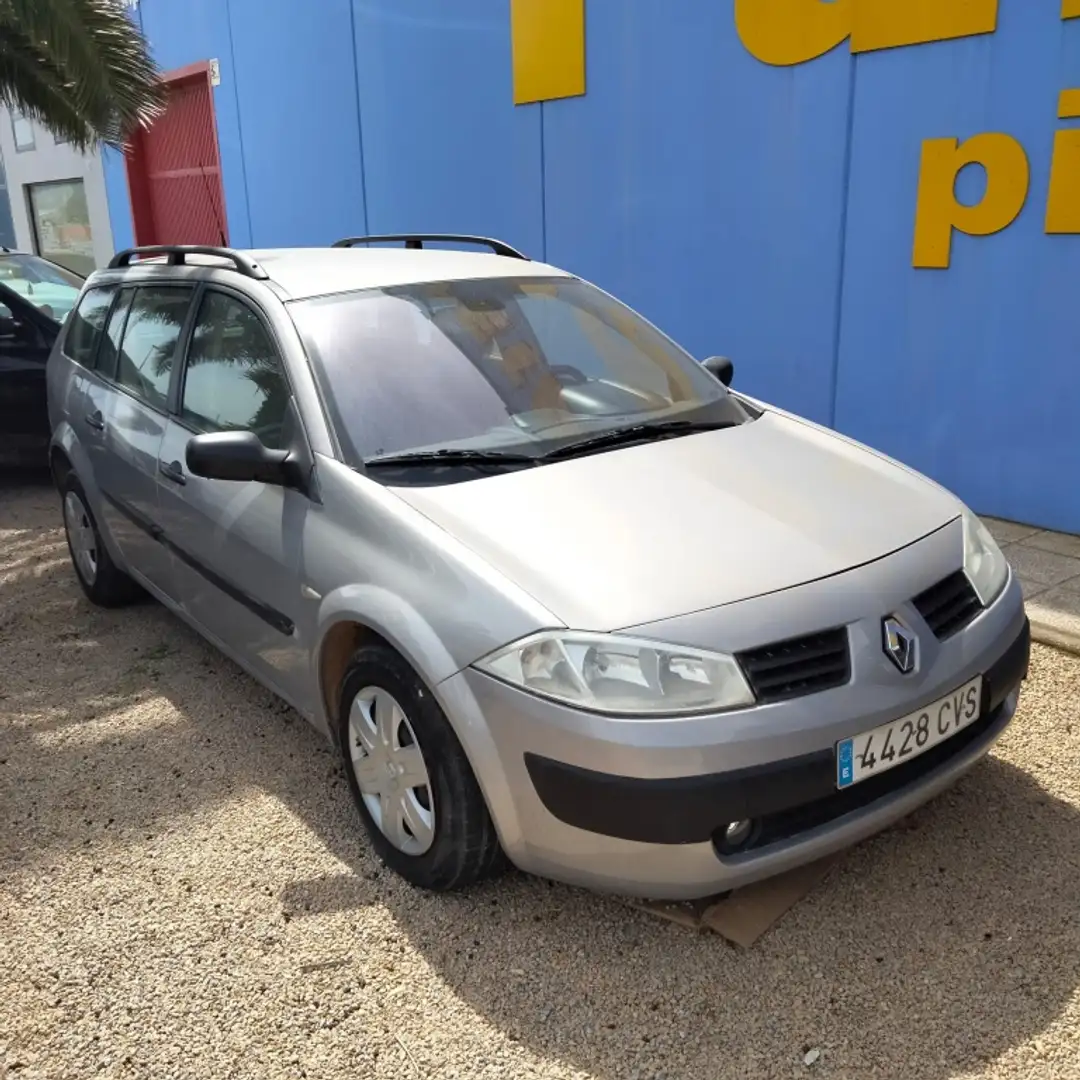 Renault Megane G.Tour 1.5DCI Confort Authentique 100 Gris - 2