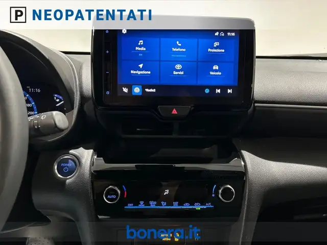 Toyota Yaris view 10