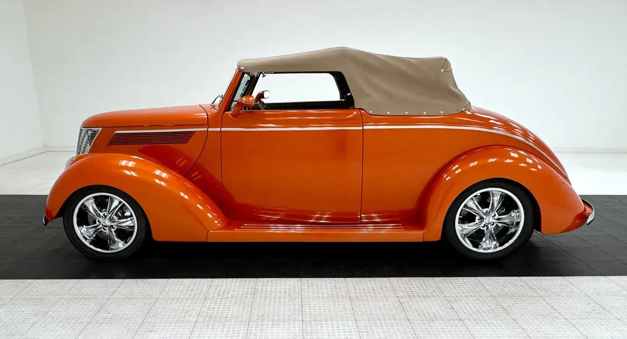 Ford 85 Cabriolet, foto 2
