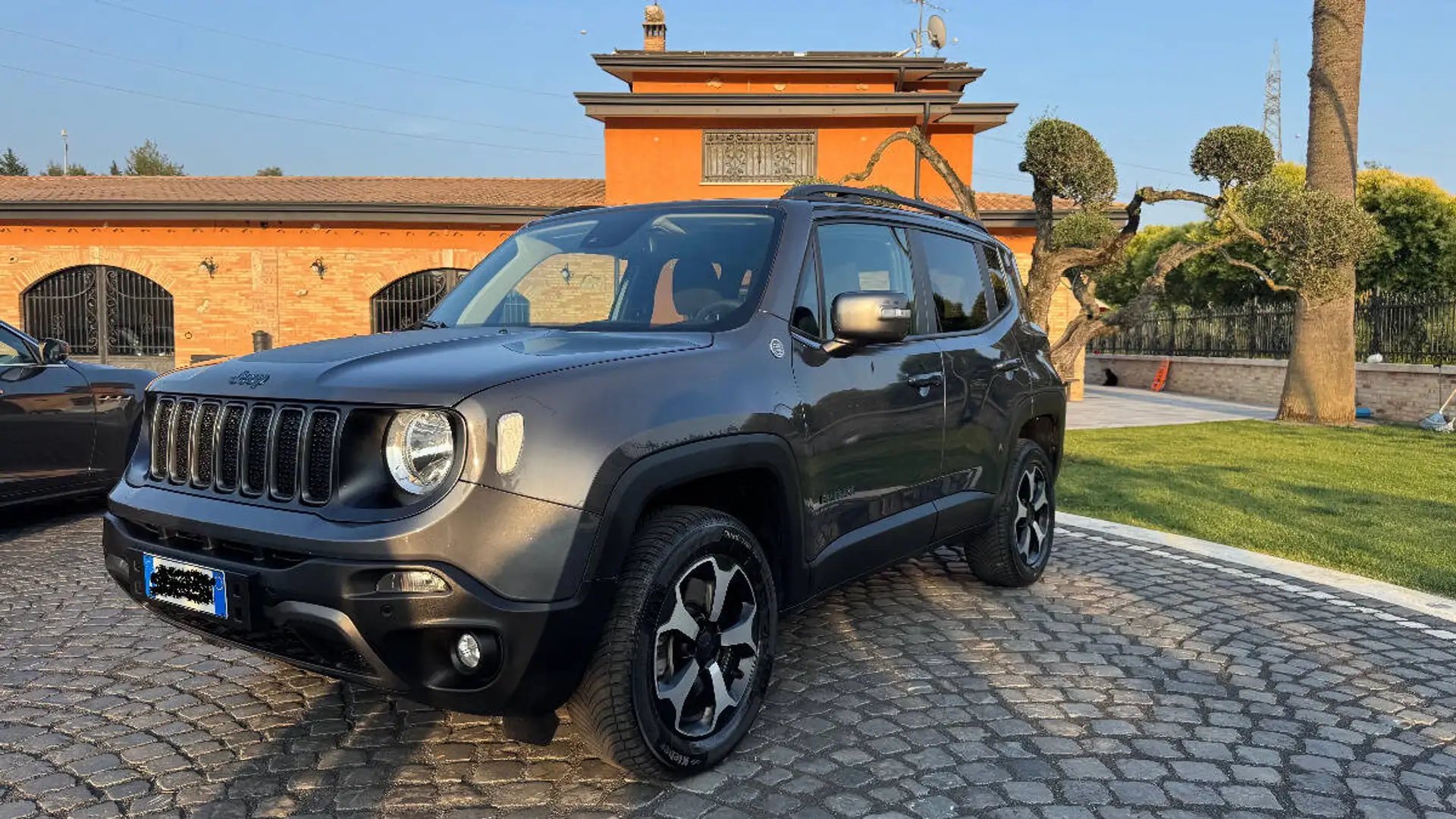 Jeep Renegade 1.3 t4 phev Trailhawk 4xe at6 Grigio - 1