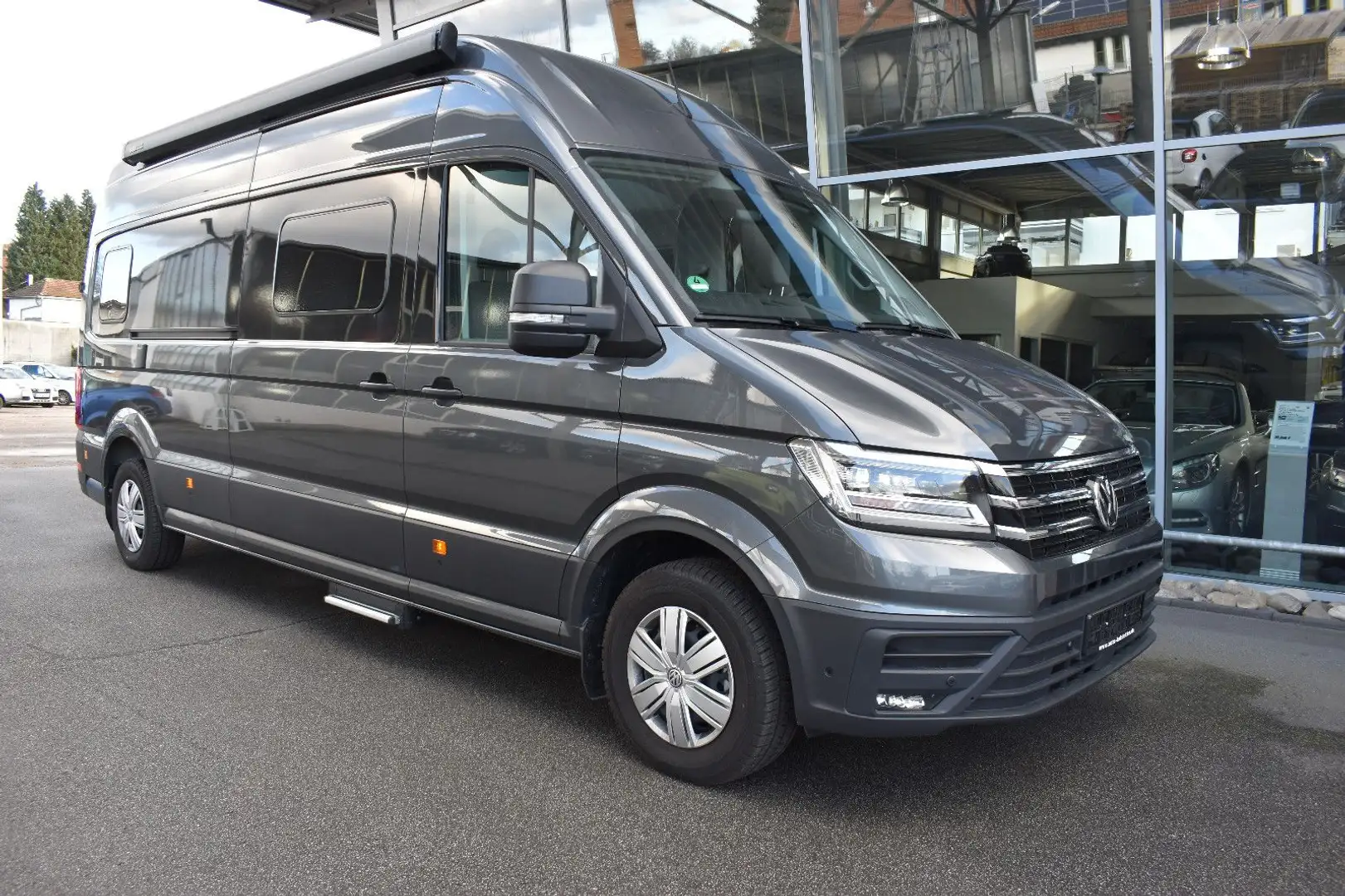 Volkswagen Crafter Grand California 680 *AHK*Ambientebel.*Solar*... Gris - 1