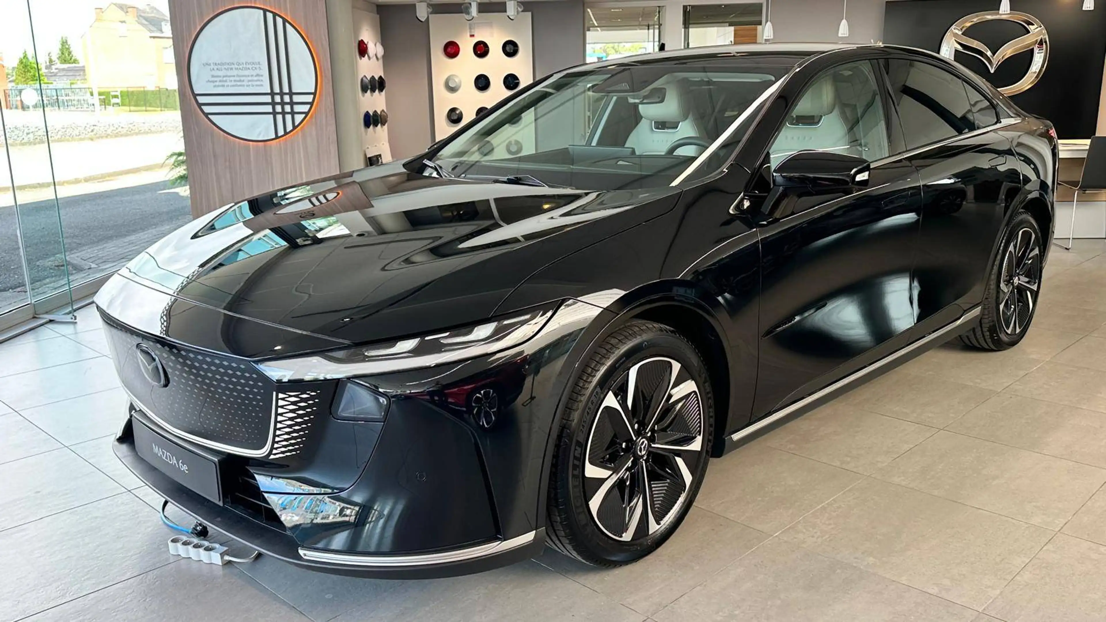 Mazda 6e 6e 68.8 kWh Takumi Takumi — photo 2