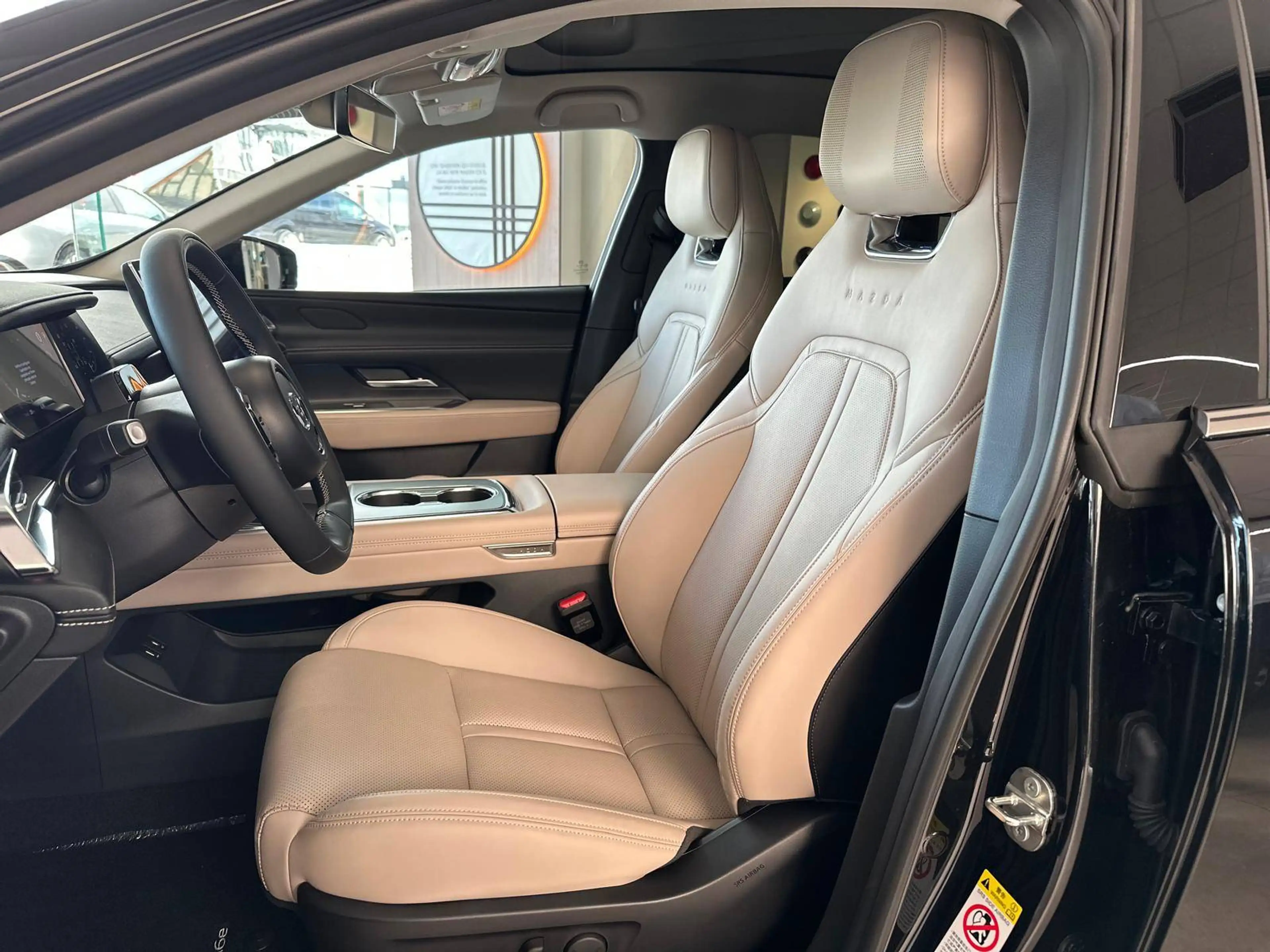 Mazda 6e 6e 68.8 kWh Takumi Takumi — photo 5
