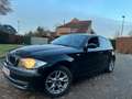 BMW 118 dA Zwart - thumbnail 1