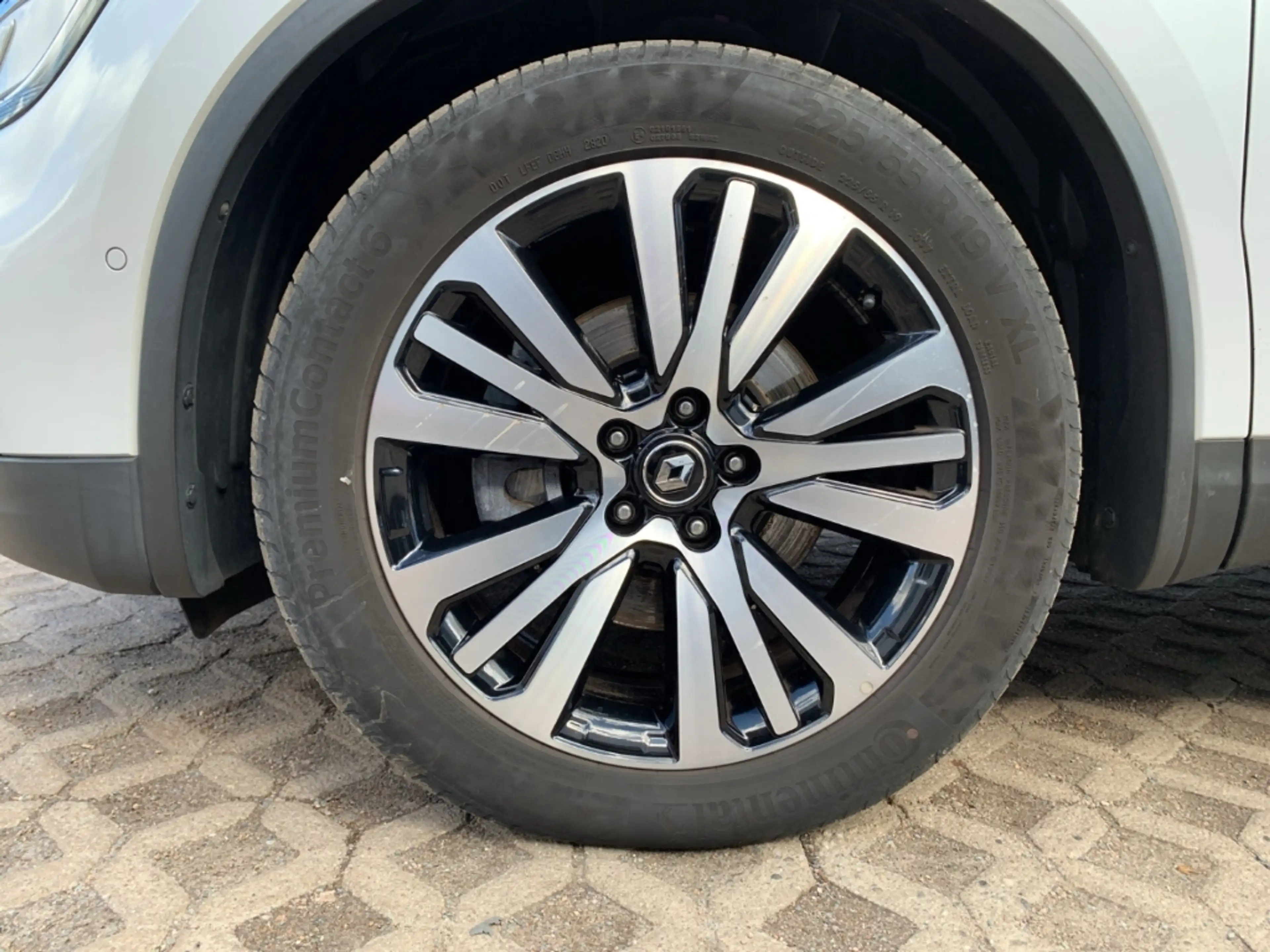Renault Koleos INITIALE PARIS 4x4 2.0 BLUE dCi 185 Initiale Paris — photo 13