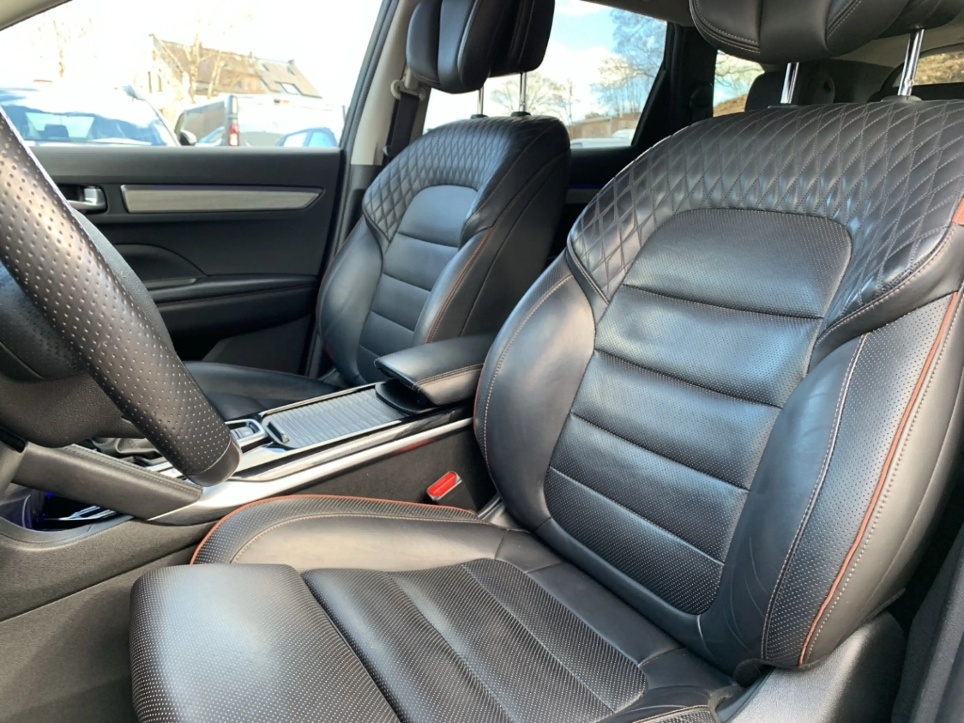 Renault Koleos INITIALE PARIS 4x4 2.0 BLUE dCi 185 Initiale Paris — photo 9