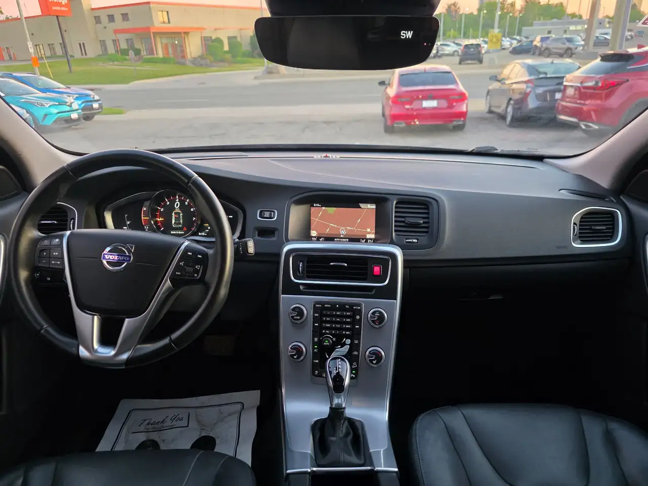 Volvo V60 Cross Country снимка Volvo V60 Cross Country