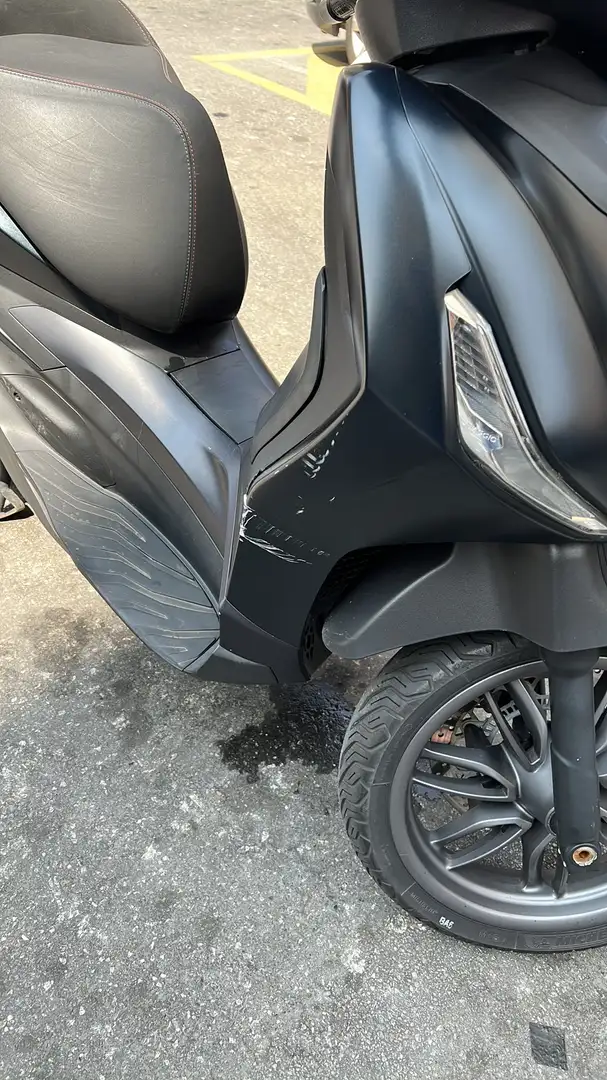 Piaggio Beverly 300 - 2