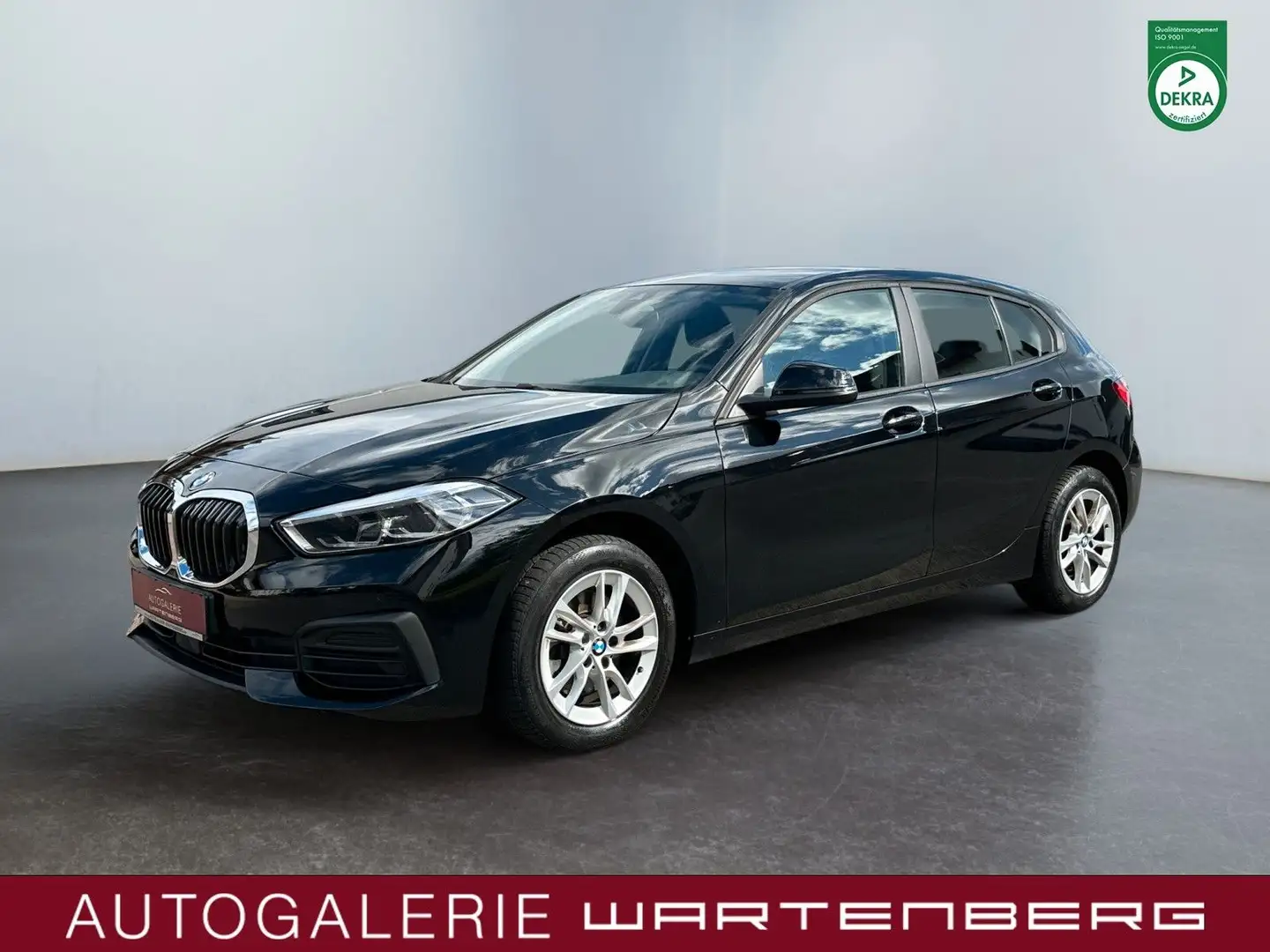 BMW 118 i Advantage Lim/LIVE COC PROF/LED/ACC/CARPLAY Noir - 1