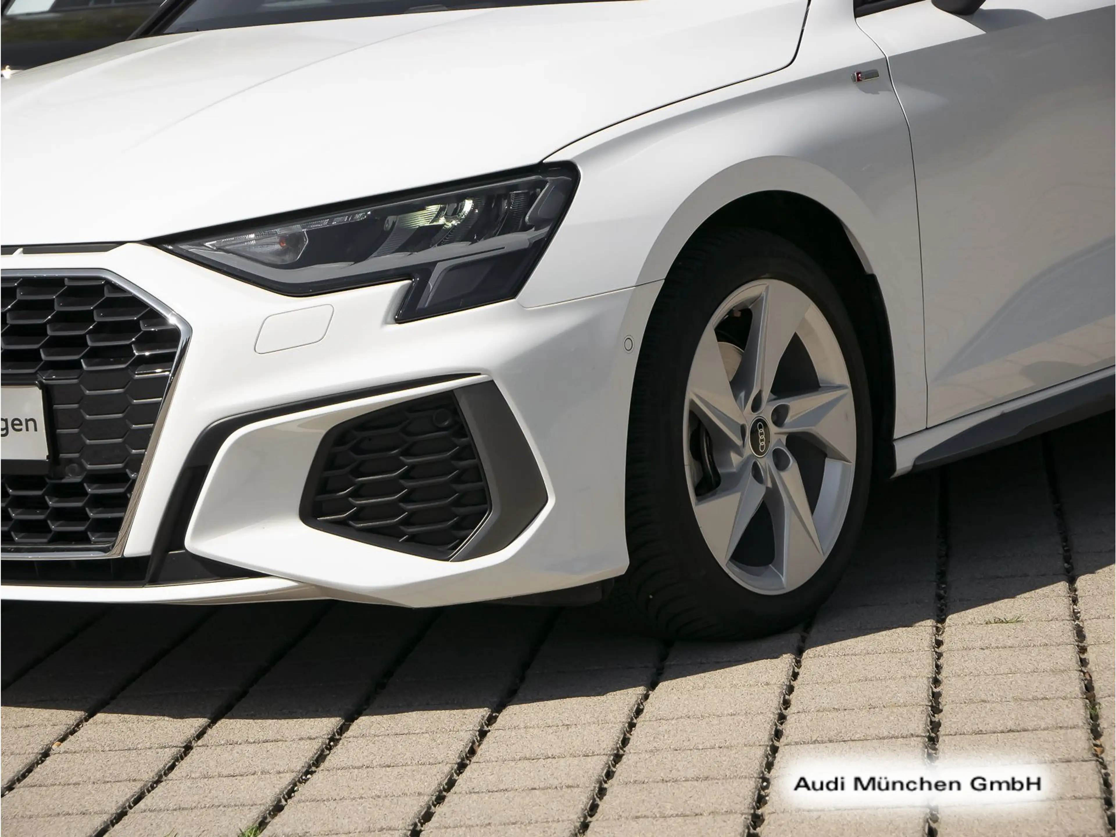 Audi A3 30 TFSI S tronic S line Navi+ — photo 10