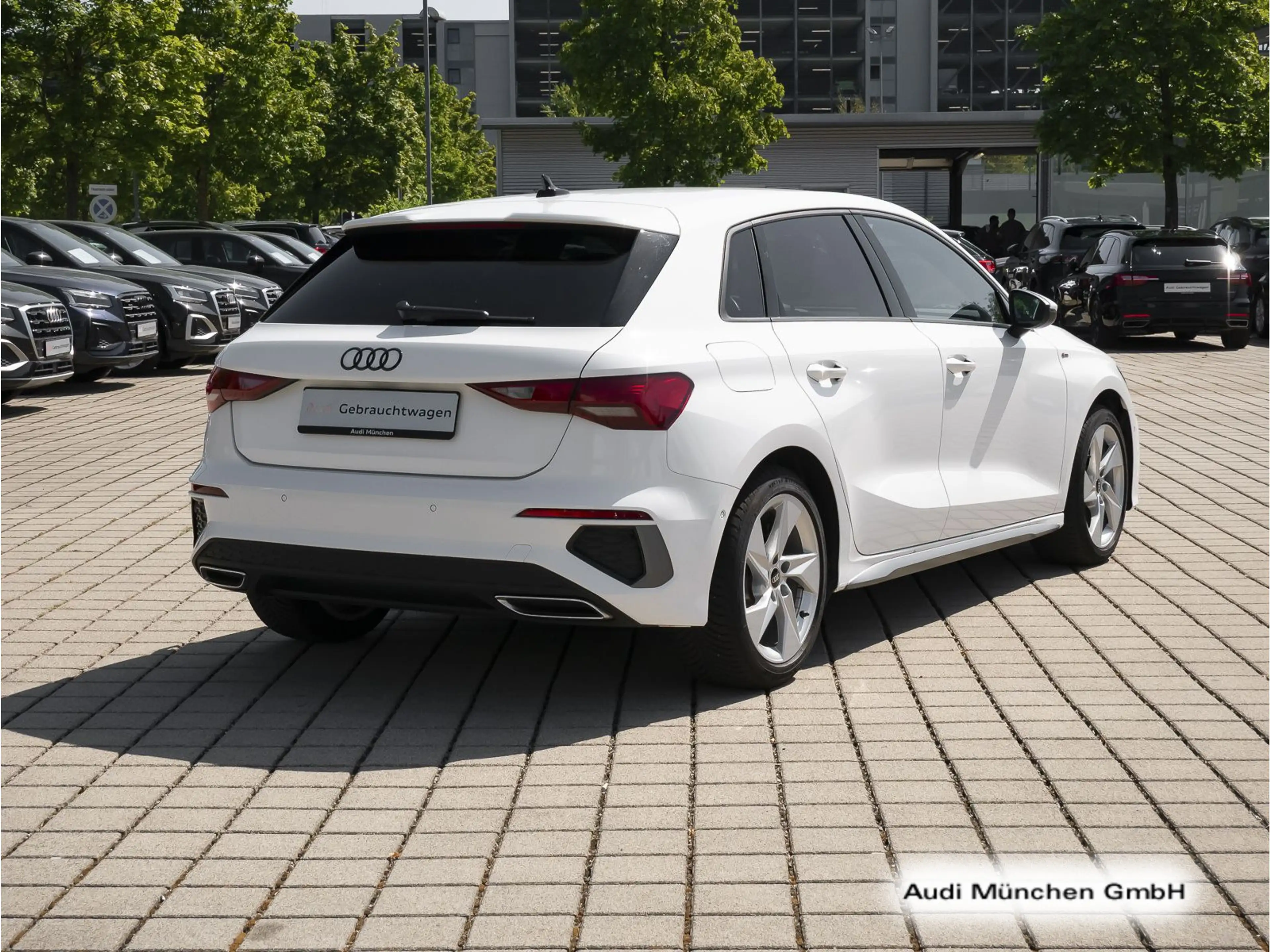 Audi A3 30 TFSI S tronic S line Navi+ — photo 8